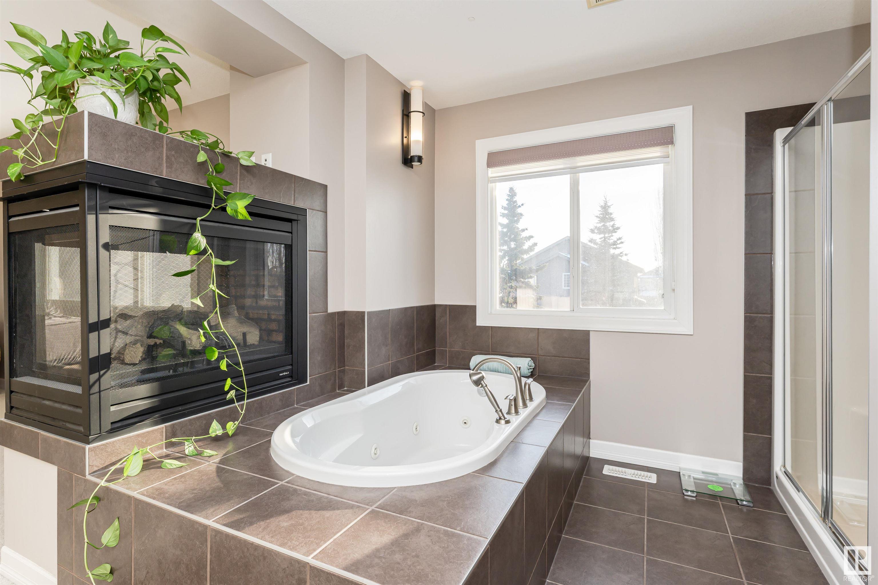      2307 WARRY CO SW , Edmonton,  ,T6W 0N9 ;  Listing Number: MLS E4416482