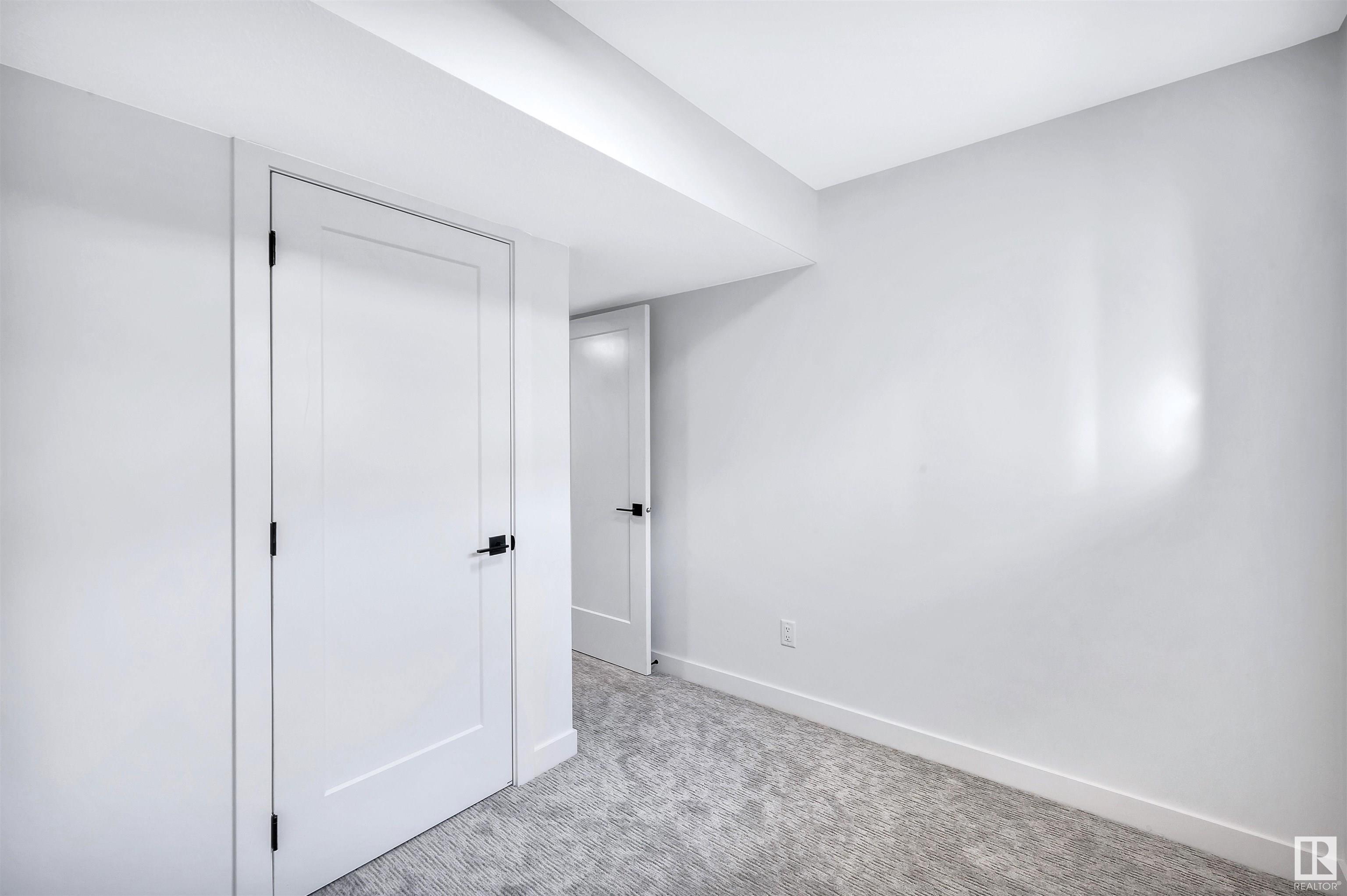      11345 111 AV NW , Edmonton,  ,T5G 0C8 ;  Listing Number: MLS E4416489