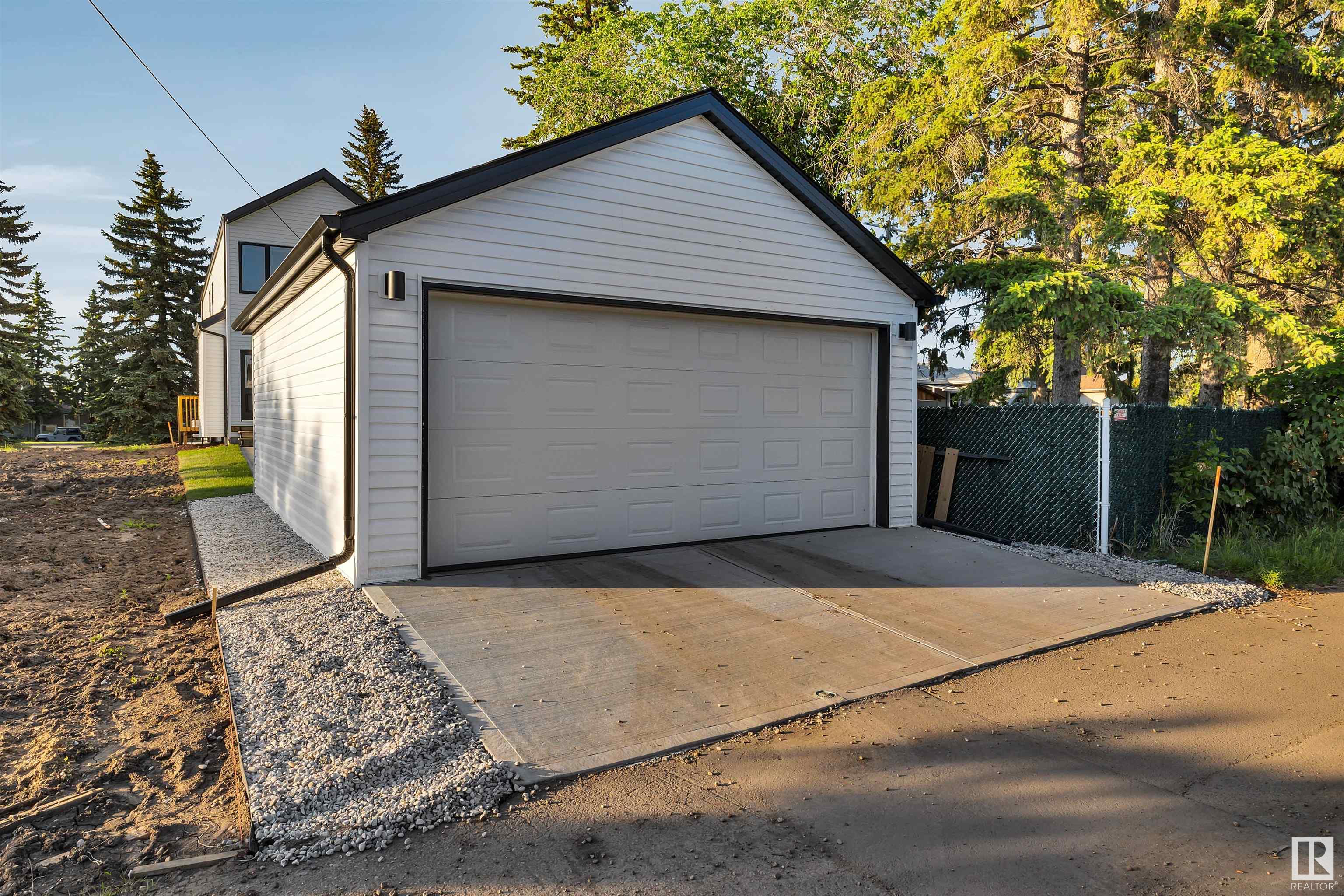      11345 111 AV NW , Edmonton,  ,T5G 0C8 ;  Listing Number: MLS E4416489