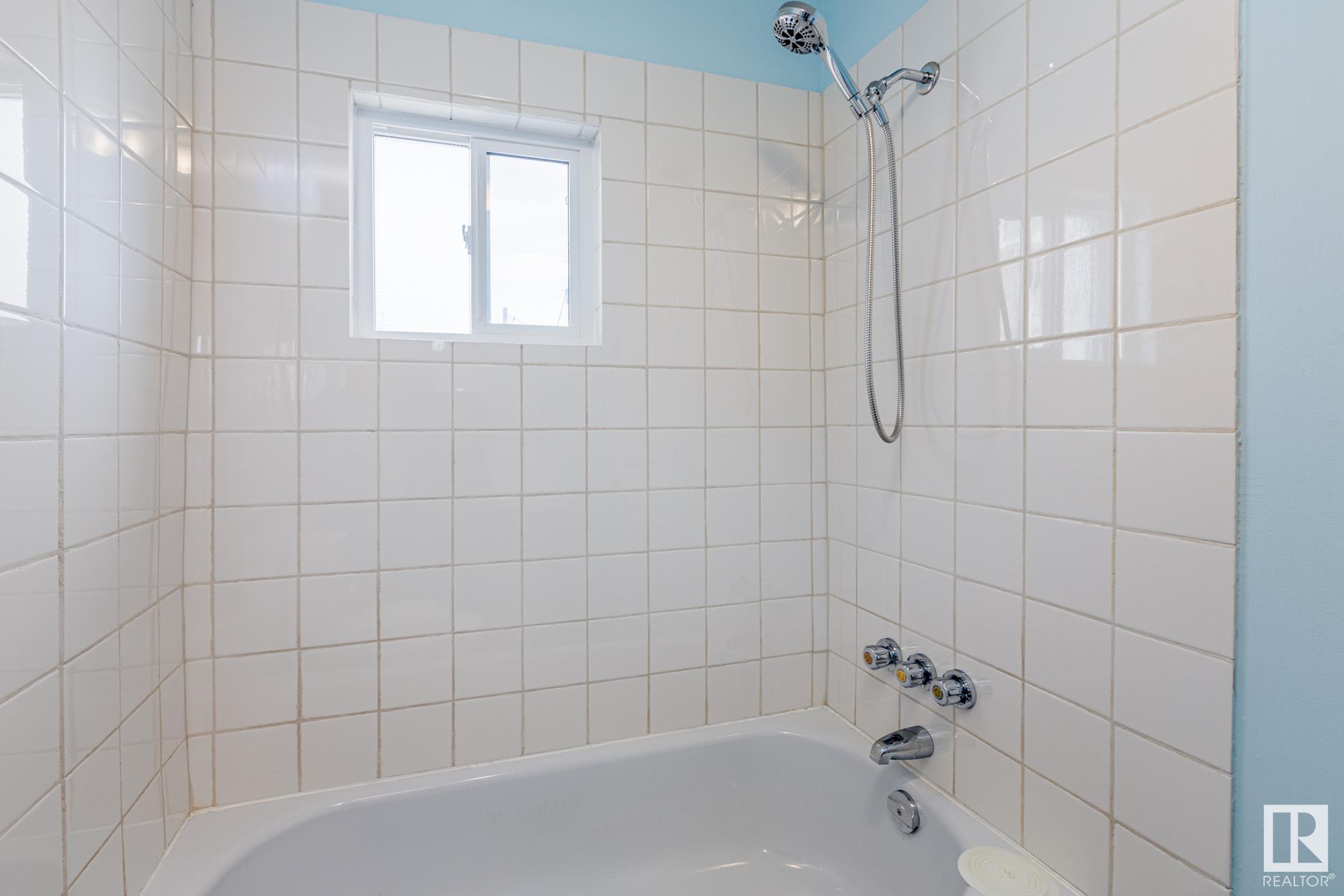      12305 106 Street NW , Edmonton,  ,T5G 2S3 ;  Listing Number: MLS E4416503