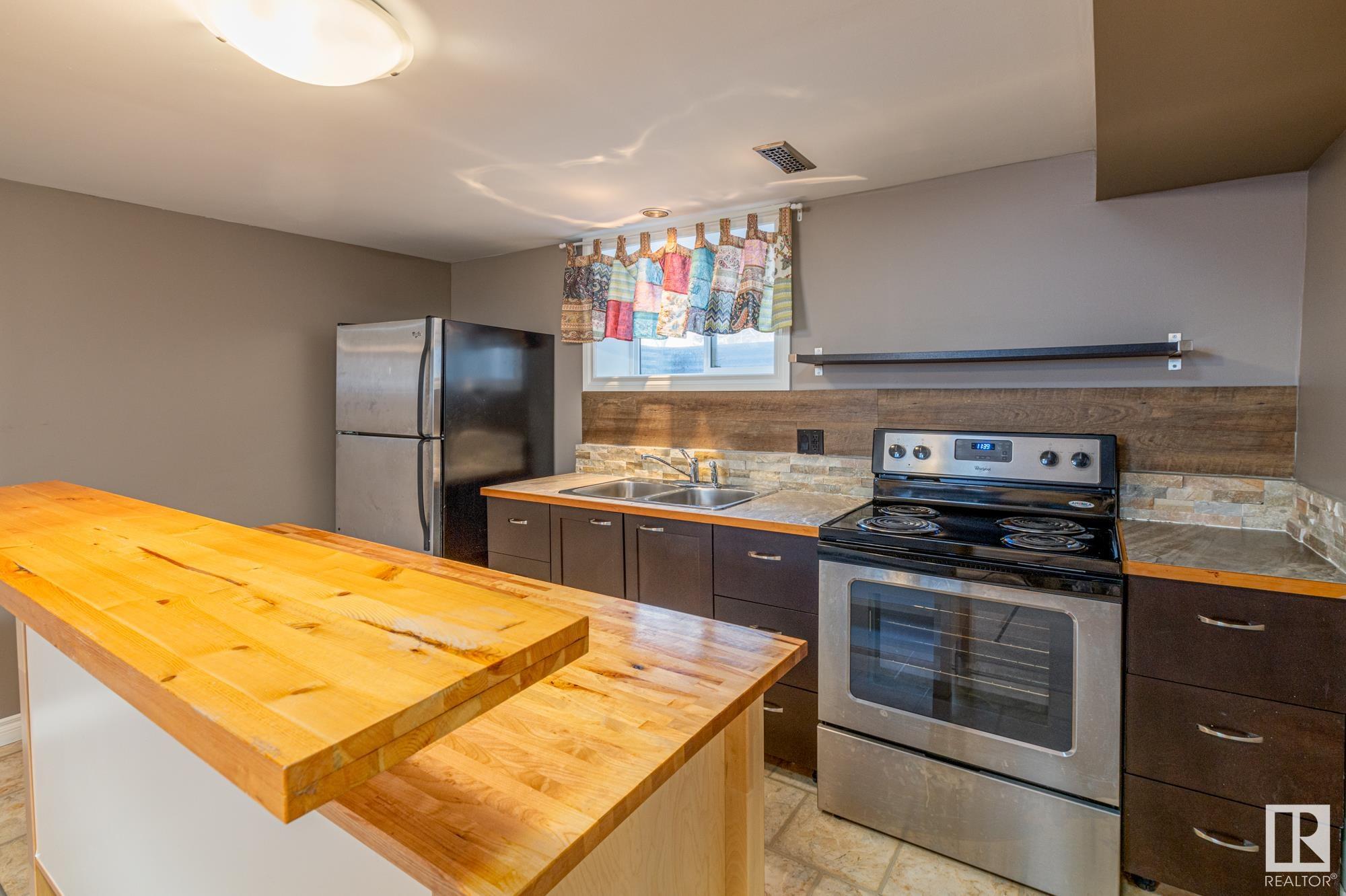      12305 106 Street NW , Edmonton,  ,T5G 2S3 ;  Listing Number: MLS E4416503