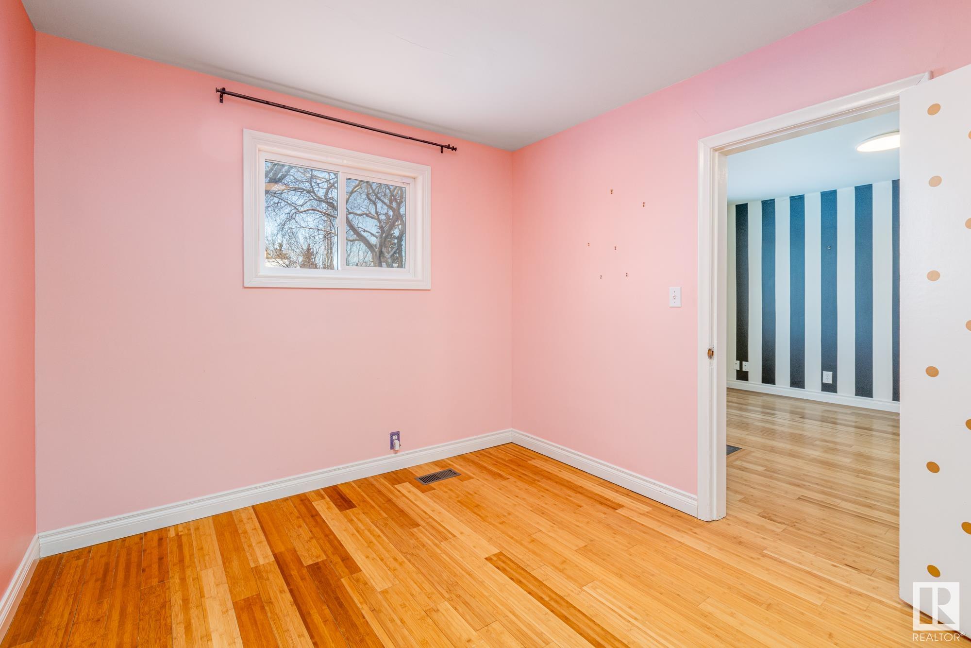      12305 106 Street NW , Edmonton,  ,T5G 2S3 ;  Listing Number: MLS E4416503