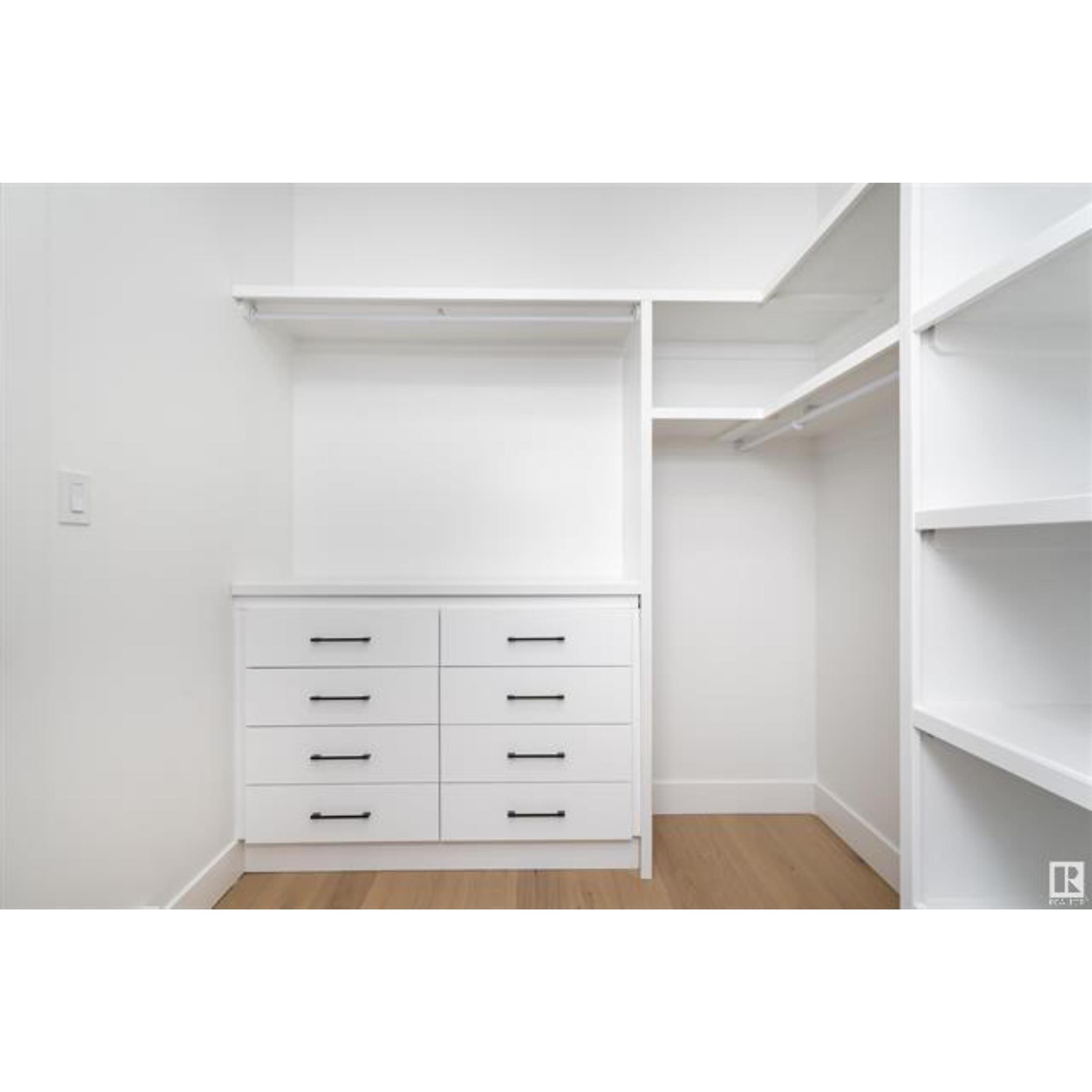      7020 KIVIAQ CR SW , Edmonton,  ,T6W 1A5 ;  Listing Number: MLS E4416515