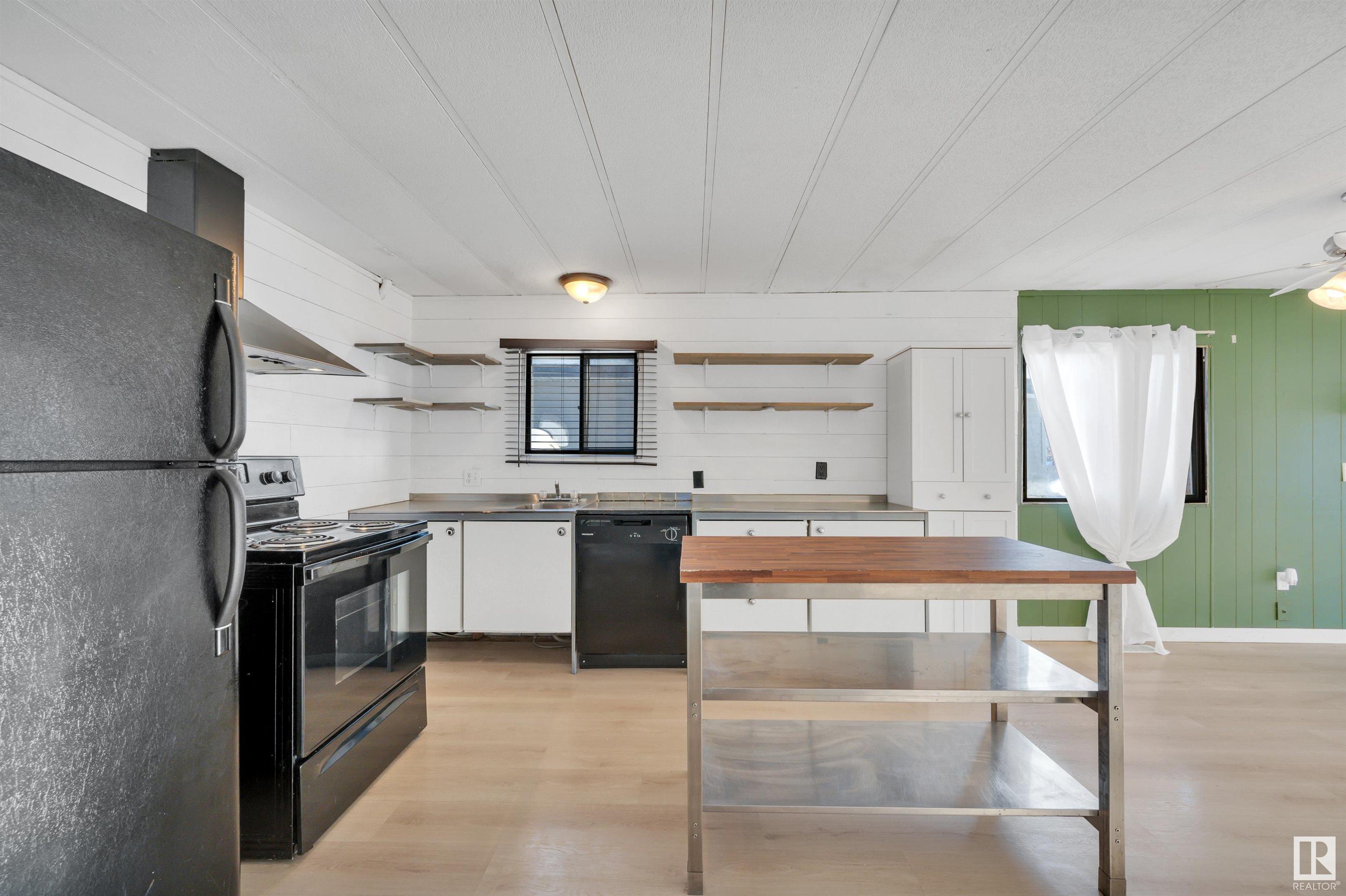      #1410 Jubilee Drive , Sherwood Park,  ,T8H 1L7 ;  Listing Number: MLS E4416516