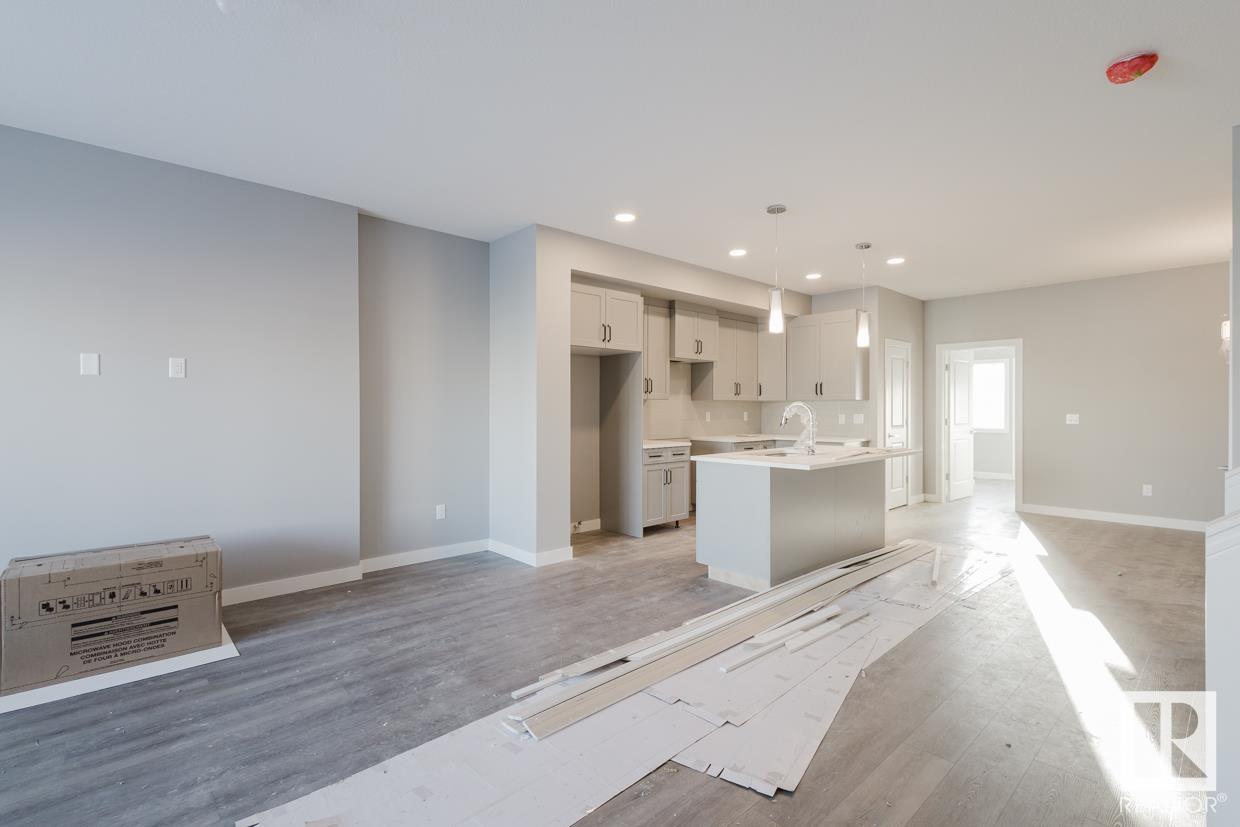      7127 52 AV , Beaumont,  ,T4X 2Z8 ;  Listing Number: MLS E4416520