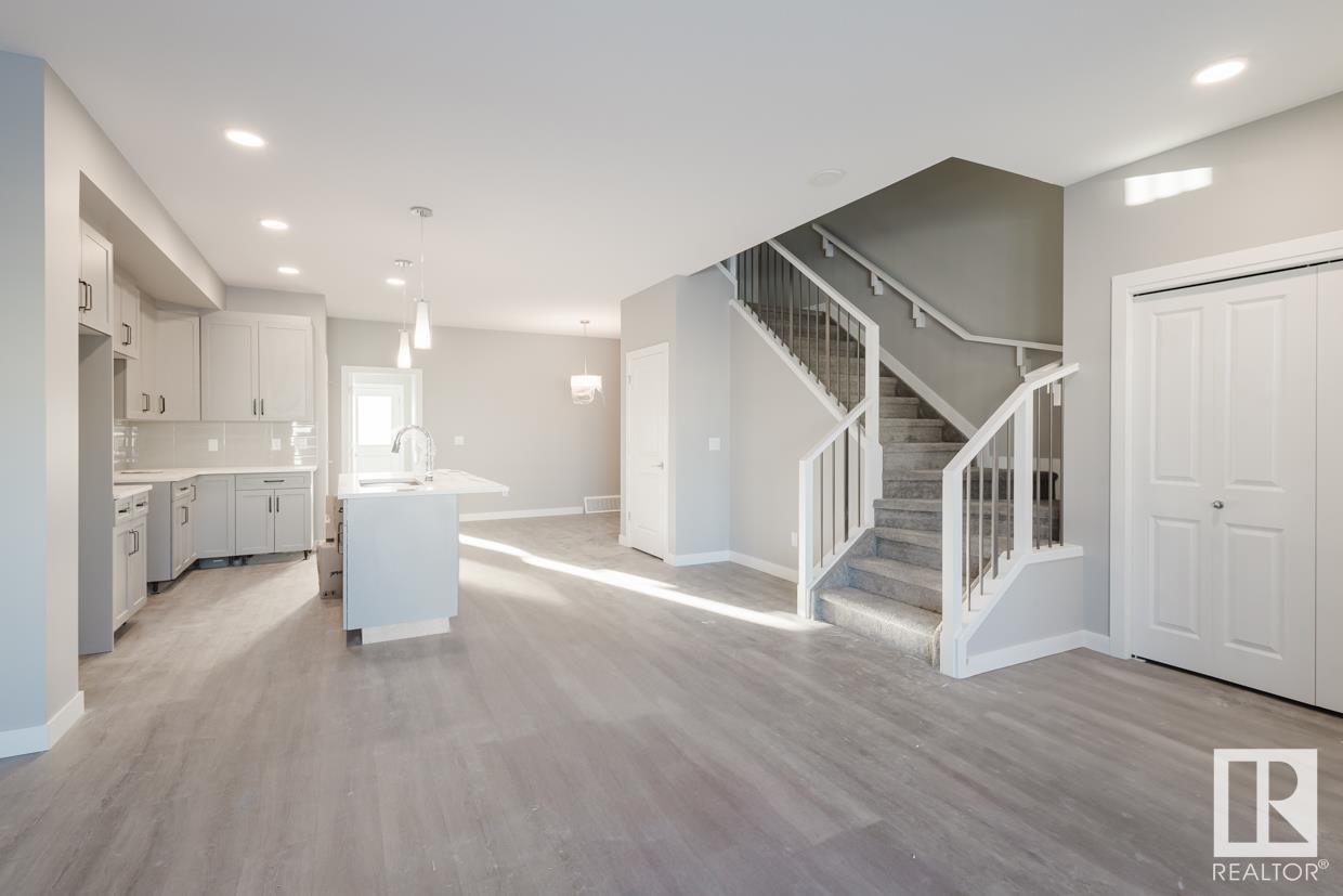      7127 52 AV , Beaumont,  ,T4X 2Z8 ;  Listing Number: MLS E4416520