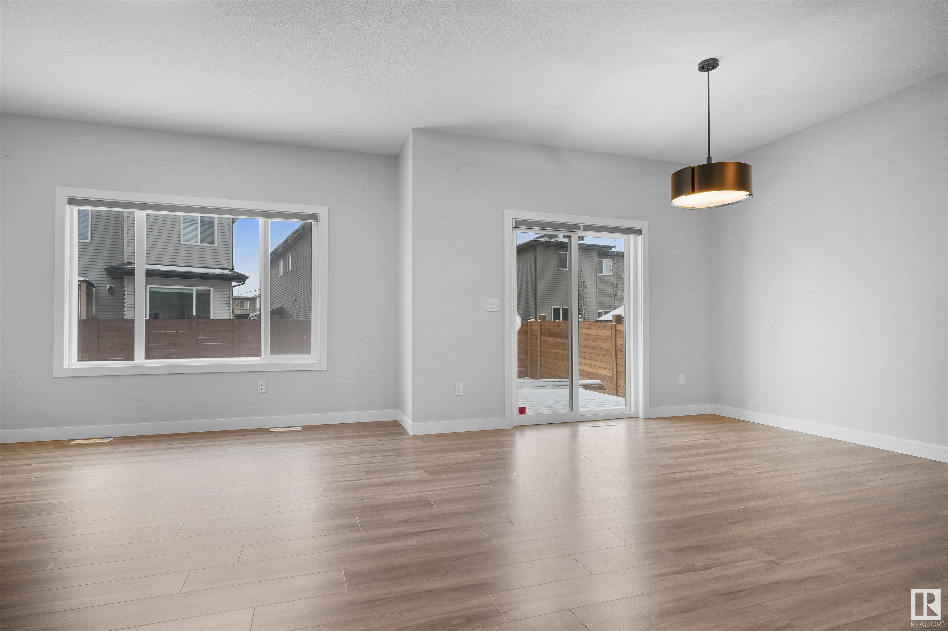      6 KINGSBURY CI , Spruce Grove,  ,T7X 3M7 ;  Listing Number: MLS E4416539