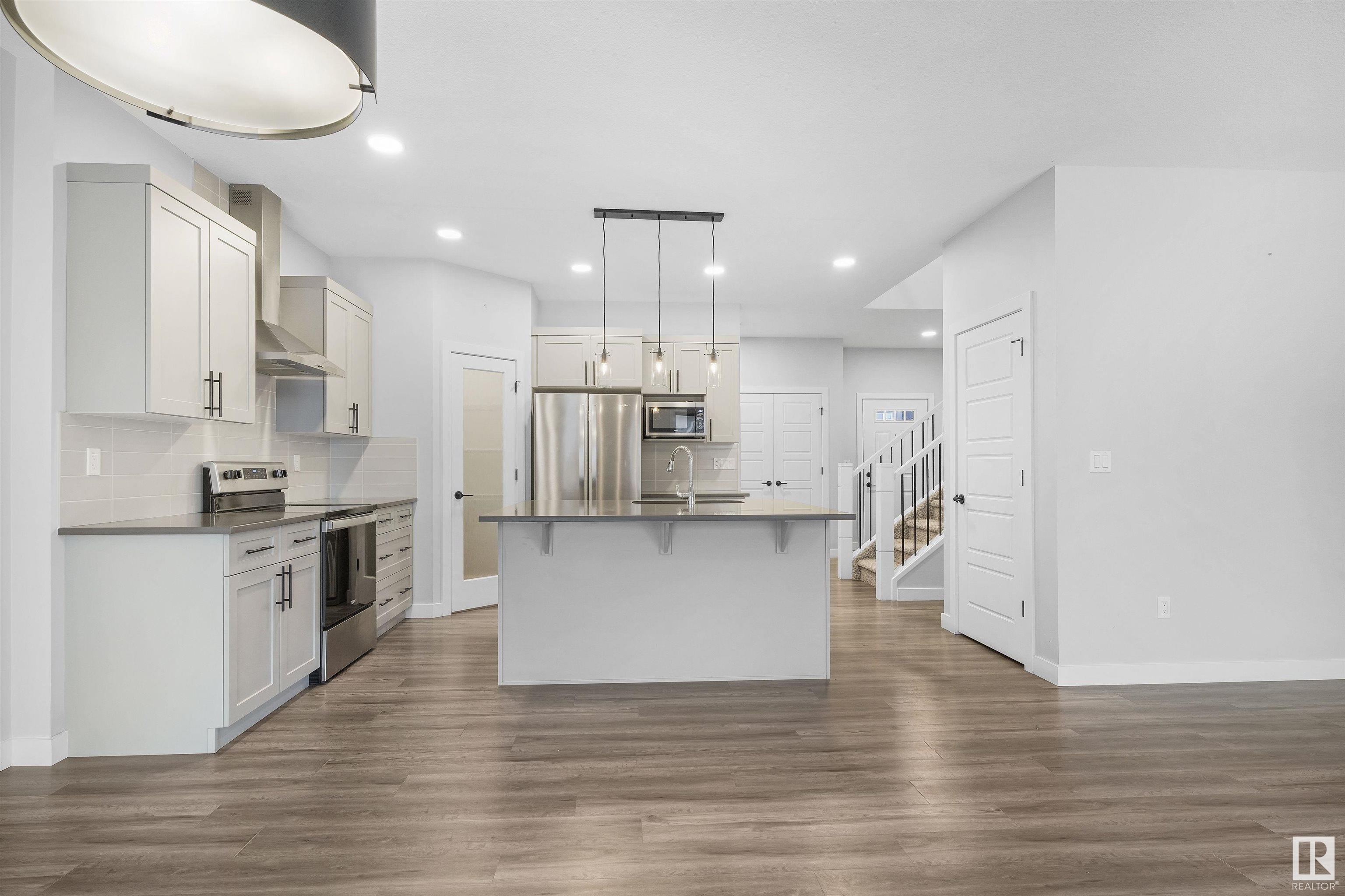      6 KINGSBURY CI , Spruce Grove,  ,T7X 3M7 ;  Listing Number: MLS E4416539