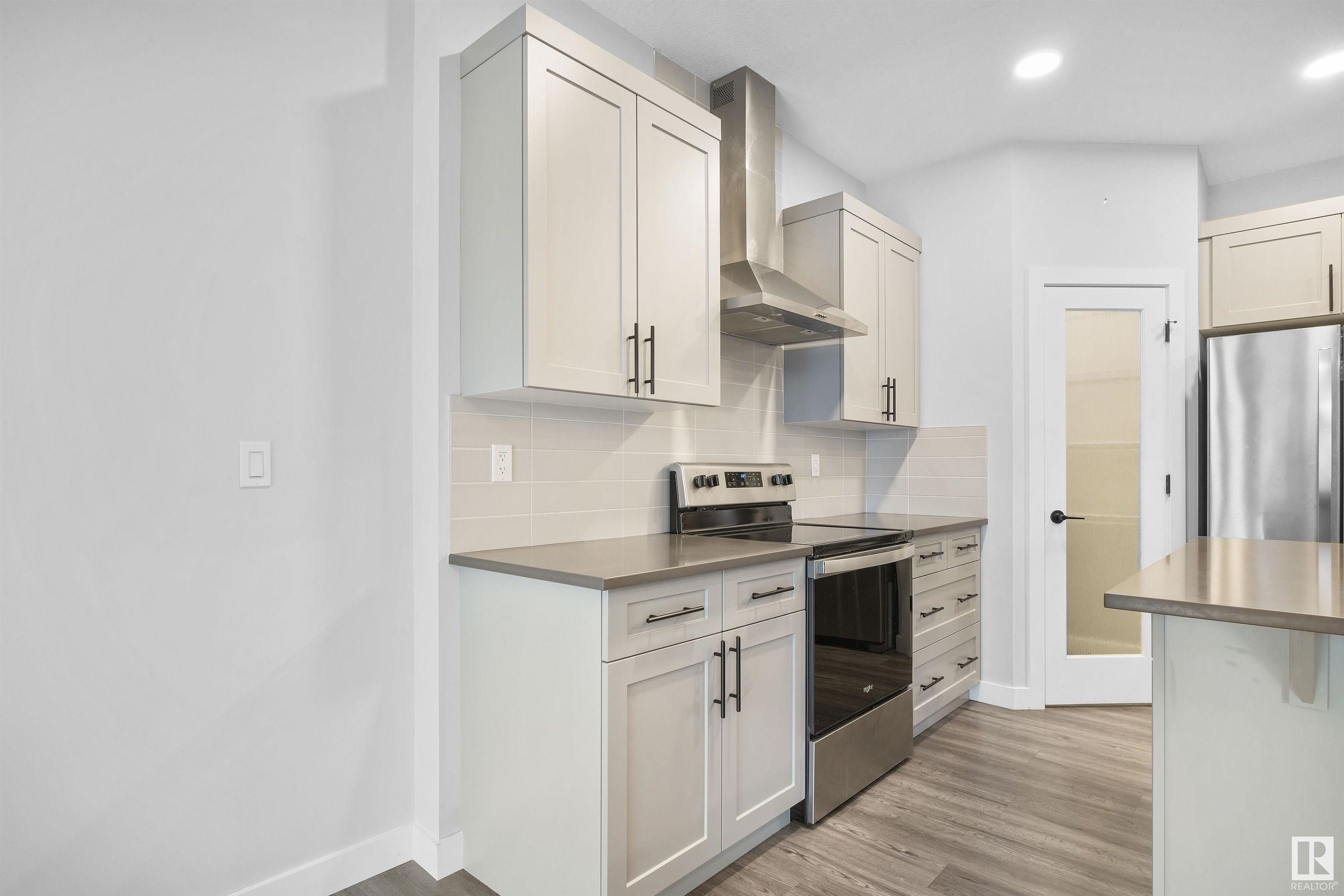      6 KINGSBURY CI , Spruce Grove,  ,T7X 3M7 ;  Listing Number: MLS E4416539