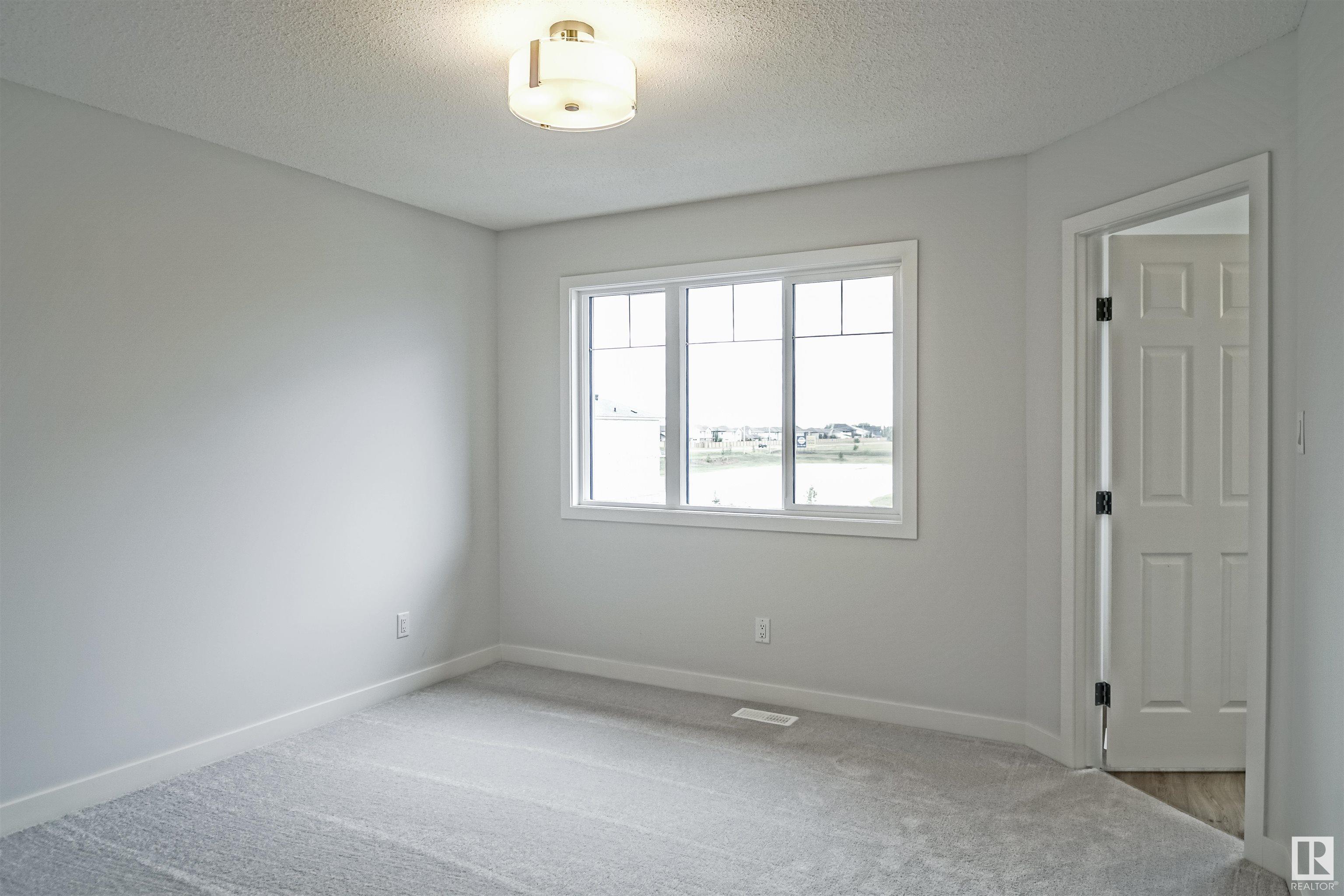      45 NOUVEAU DR , St. Albert,  ,T8N 7Z7 ;  Listing Number: MLS E4416543