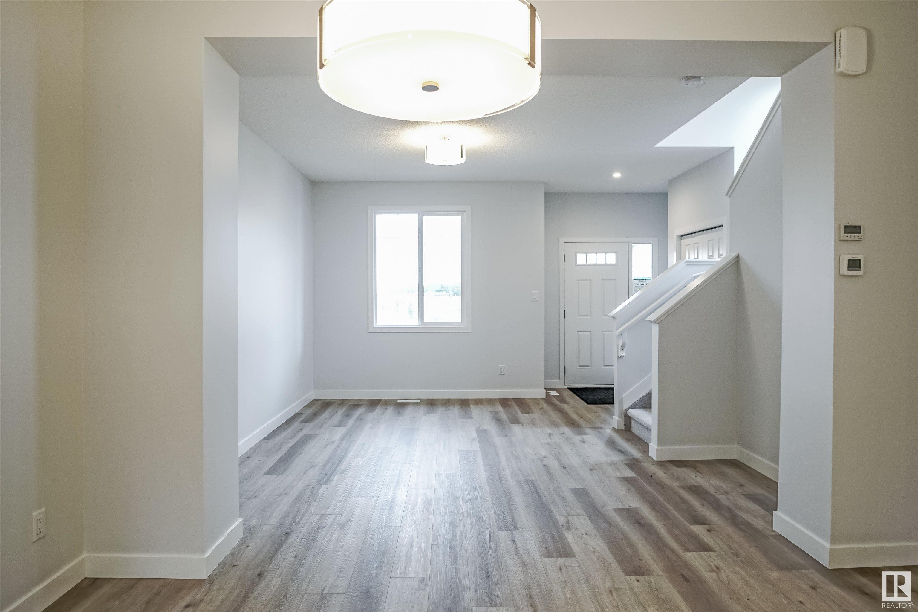      45 NOUVEAU DR , St. Albert,  ,T8N 7Z7 ;  Listing Number: MLS E4416543