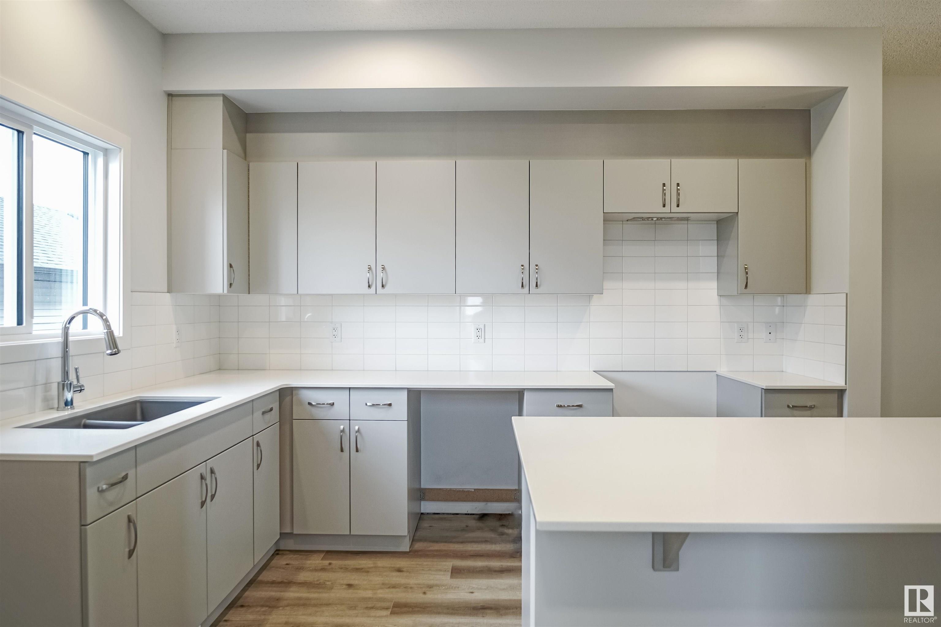      45 NOUVEAU DR , St. Albert,  ,T8N 7Z7 ;  Listing Number: MLS E4416543