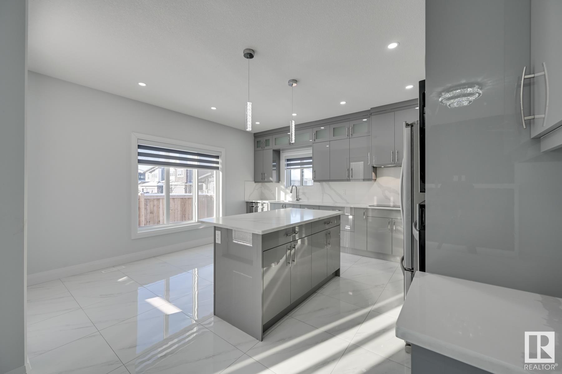      38 ELWYCK GA , Spruce Grove,  ,T7X 0Z2 ;  Listing Number: MLS E4416574