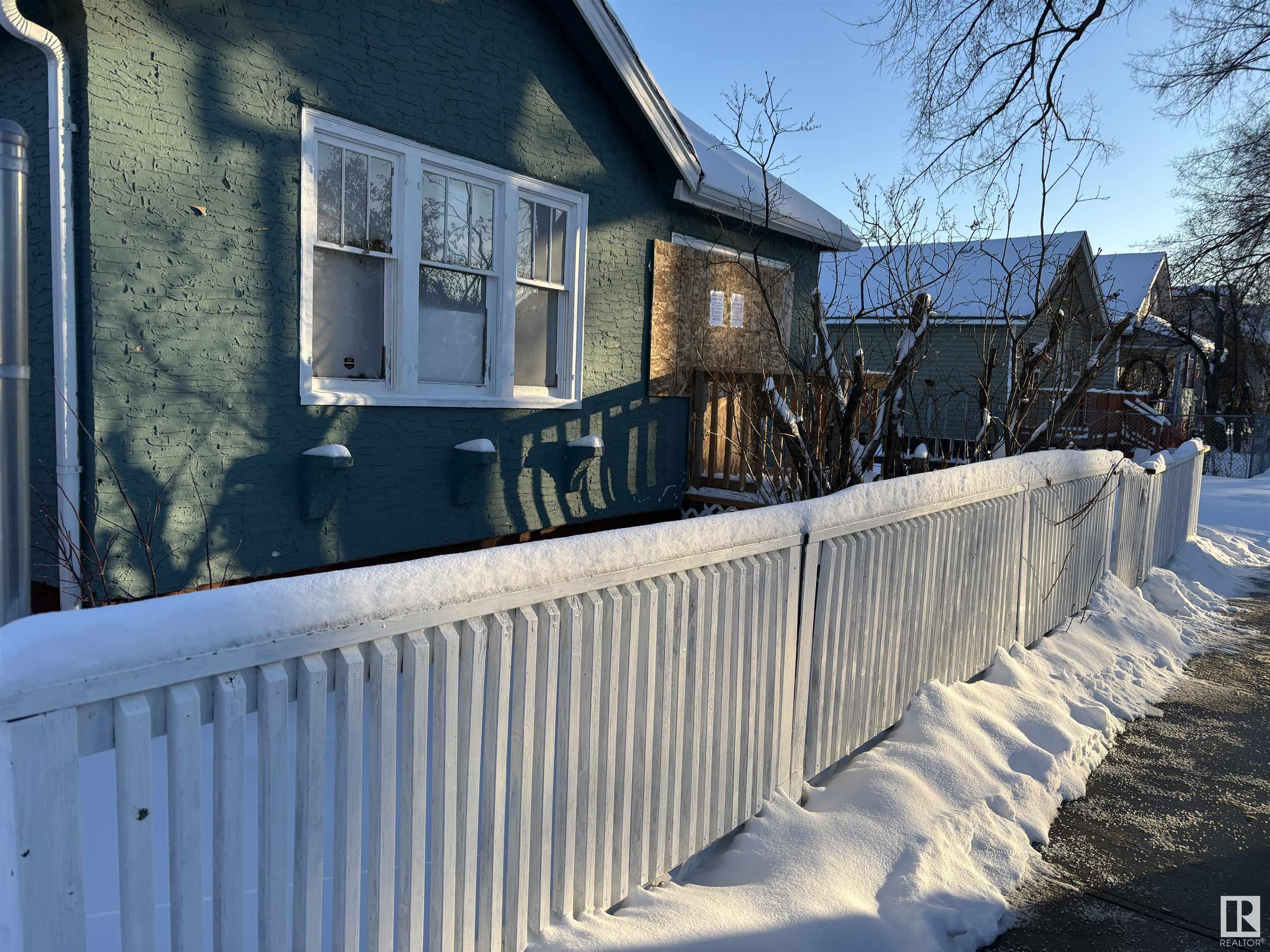      11741 84 ST NW , Edmonton,  ,T5B 3C2 ;  Listing Number: MLS E4416578