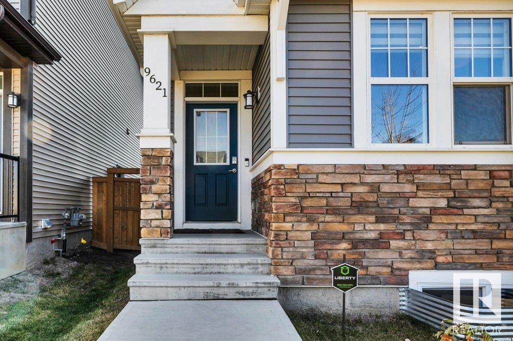      9621 230 ST NW , Edmonton,  ,T5T 7R3 ;  Listing Number: MLS E4416583