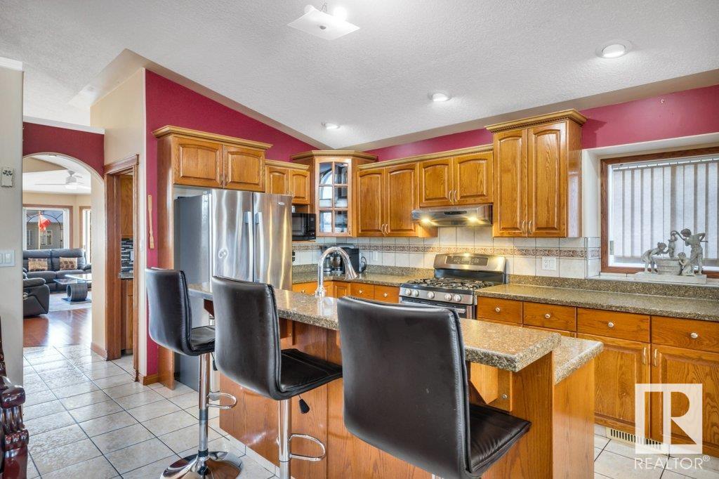      16105 73A ST NW , Edmonton,  ,T5Z 3T7 ;  Listing Number: MLS E4416584