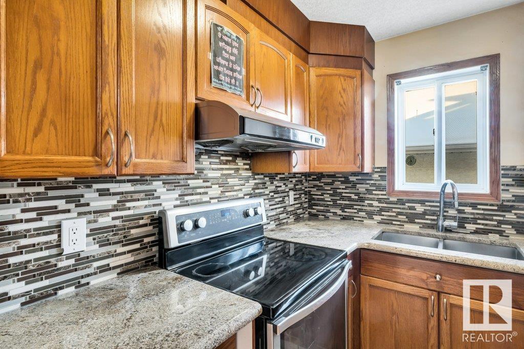      16105 73A ST NW , Edmonton,  ,T5Z 3T7 ;  Listing Number: MLS E4416584