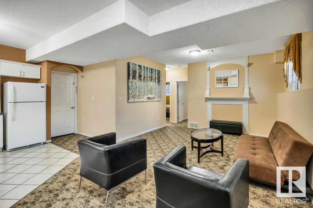      16105 73A ST NW , Edmonton,  ,T5Z 3T7 ;  Listing Number: MLS E4416584