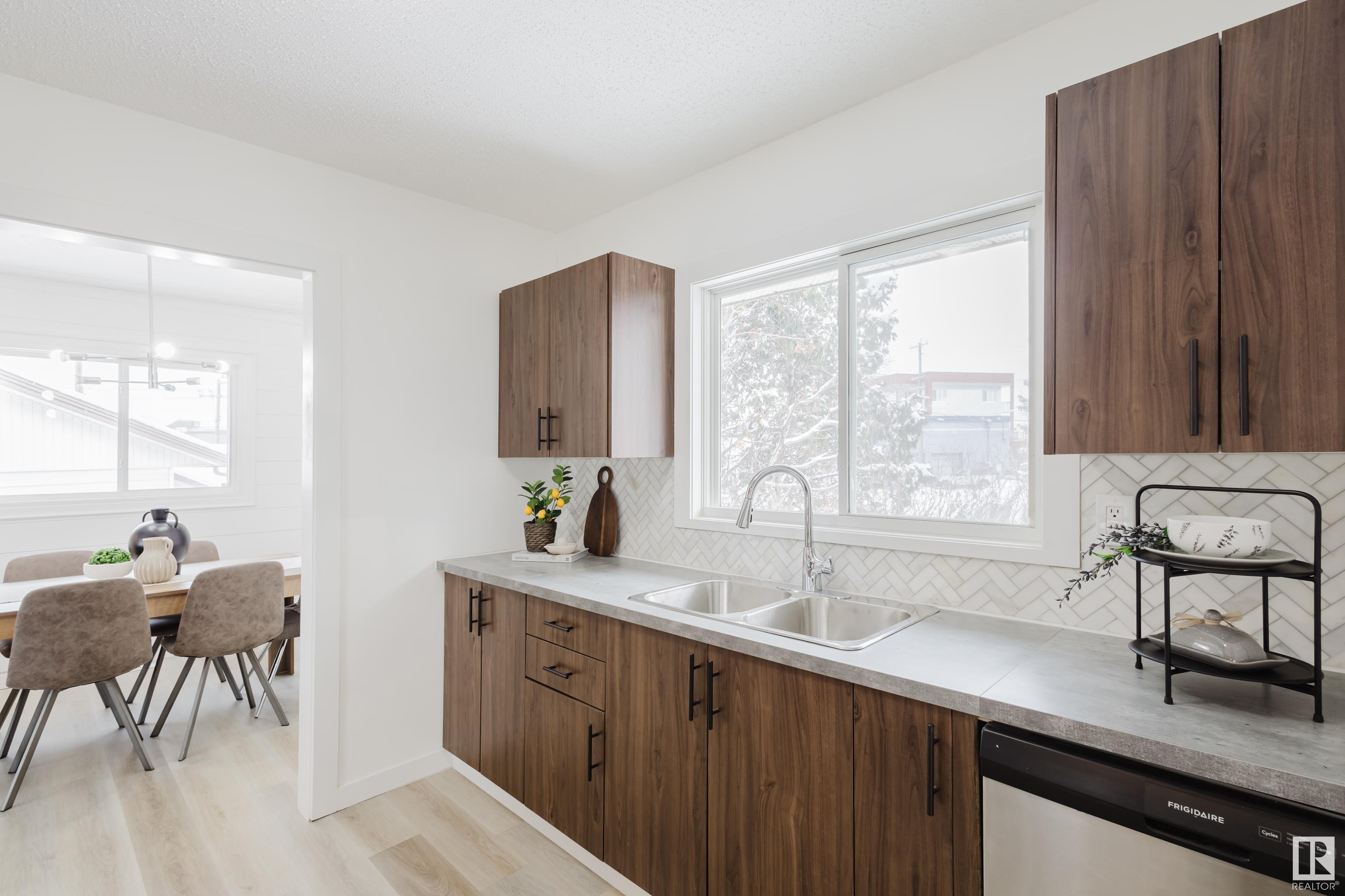      10403 65 AV NW , Edmonton,  ,T6H 1V2 ;  Listing Number: MLS E4416592