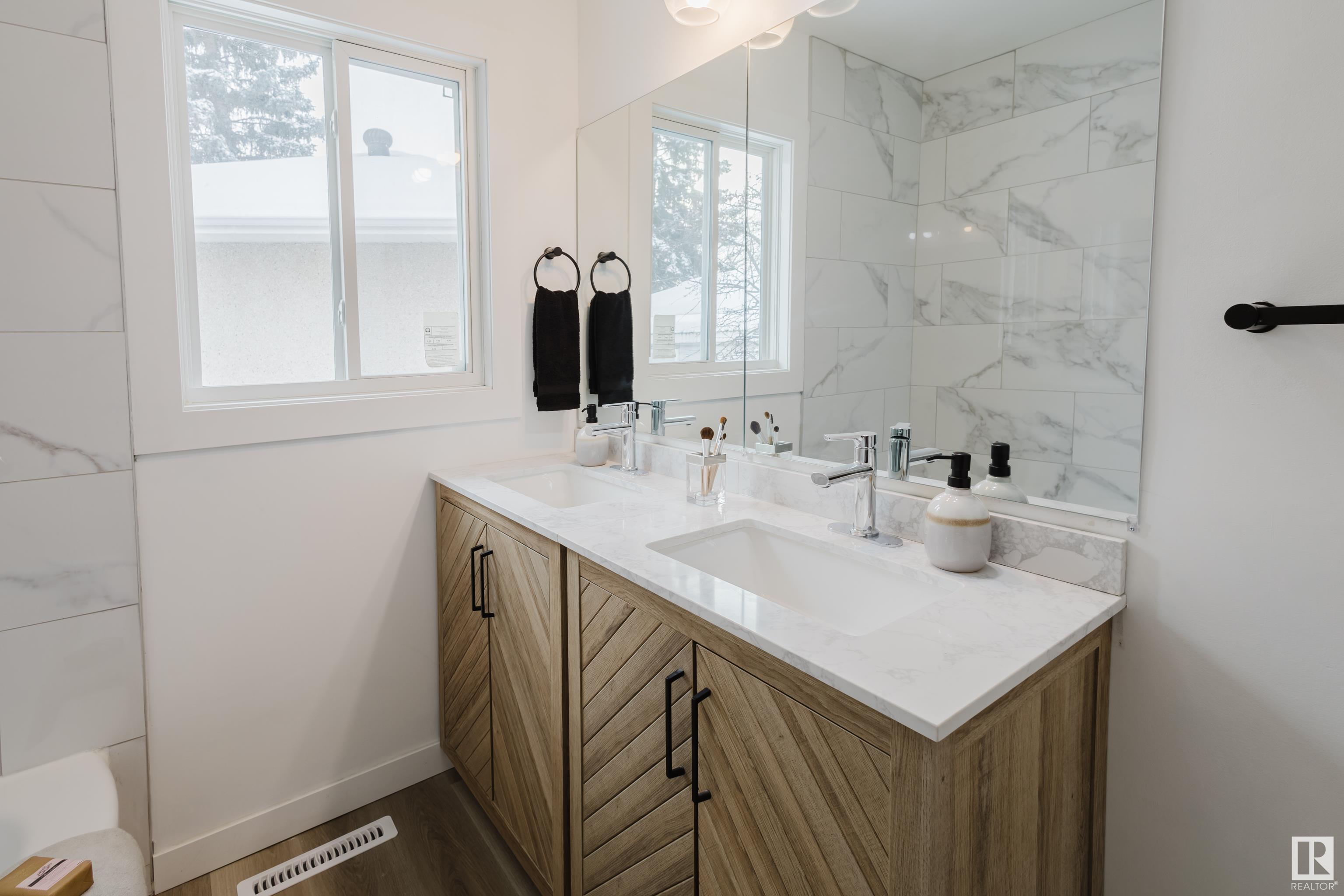      10403 65 AV NW , Edmonton,  ,T6H 1V2 ;  Listing Number: MLS E4416592