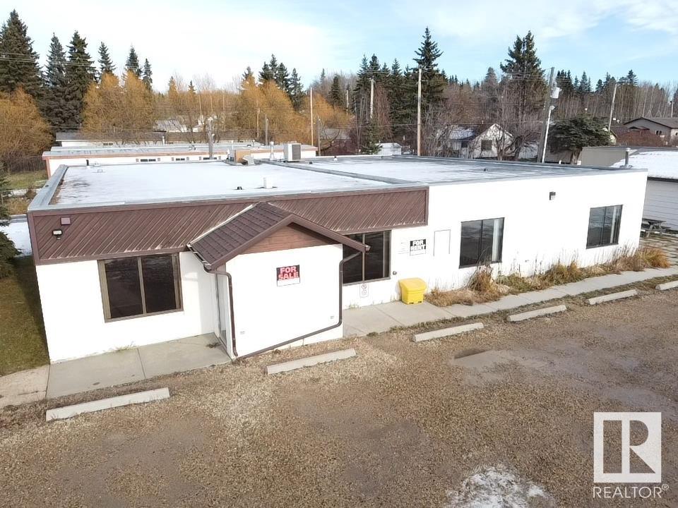      10 2 AV , Winfield,  ,T0C 2X0 ;  Listing Number: MLS E4416622