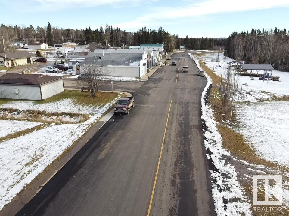      10 2 AV , Winfield,  ,T0C 2X0 ;  Listing Number: MLS E4416622