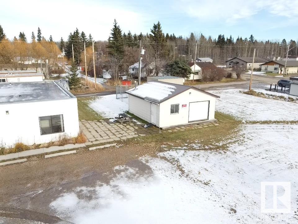      10 2 AV , Winfield,  ,T0C 2X0 ;  Listing Number: MLS E4416622
