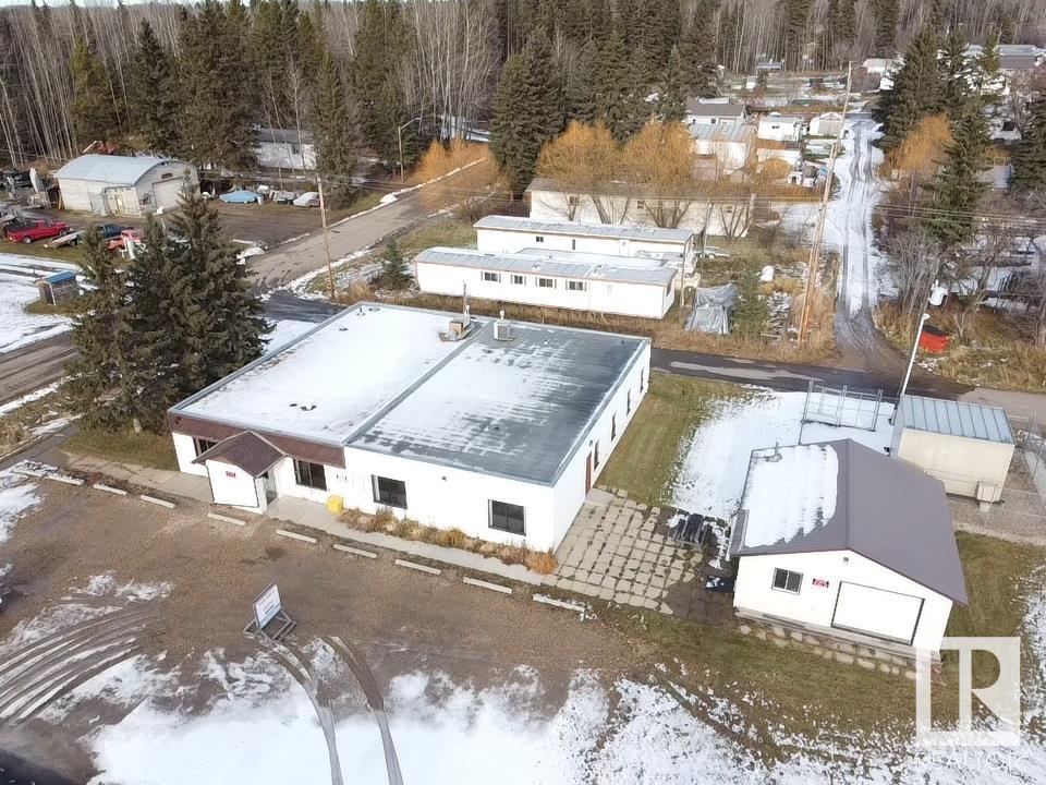      10 2 AV , Winfield,  ,T0C 2X0 ;  Listing Number: MLS E4416622