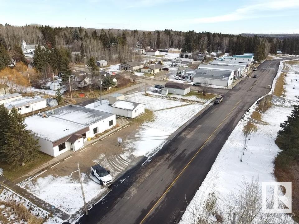      10 2 AV , Winfield,  ,T0C 2X0 ;  Listing Number: MLS E4416622