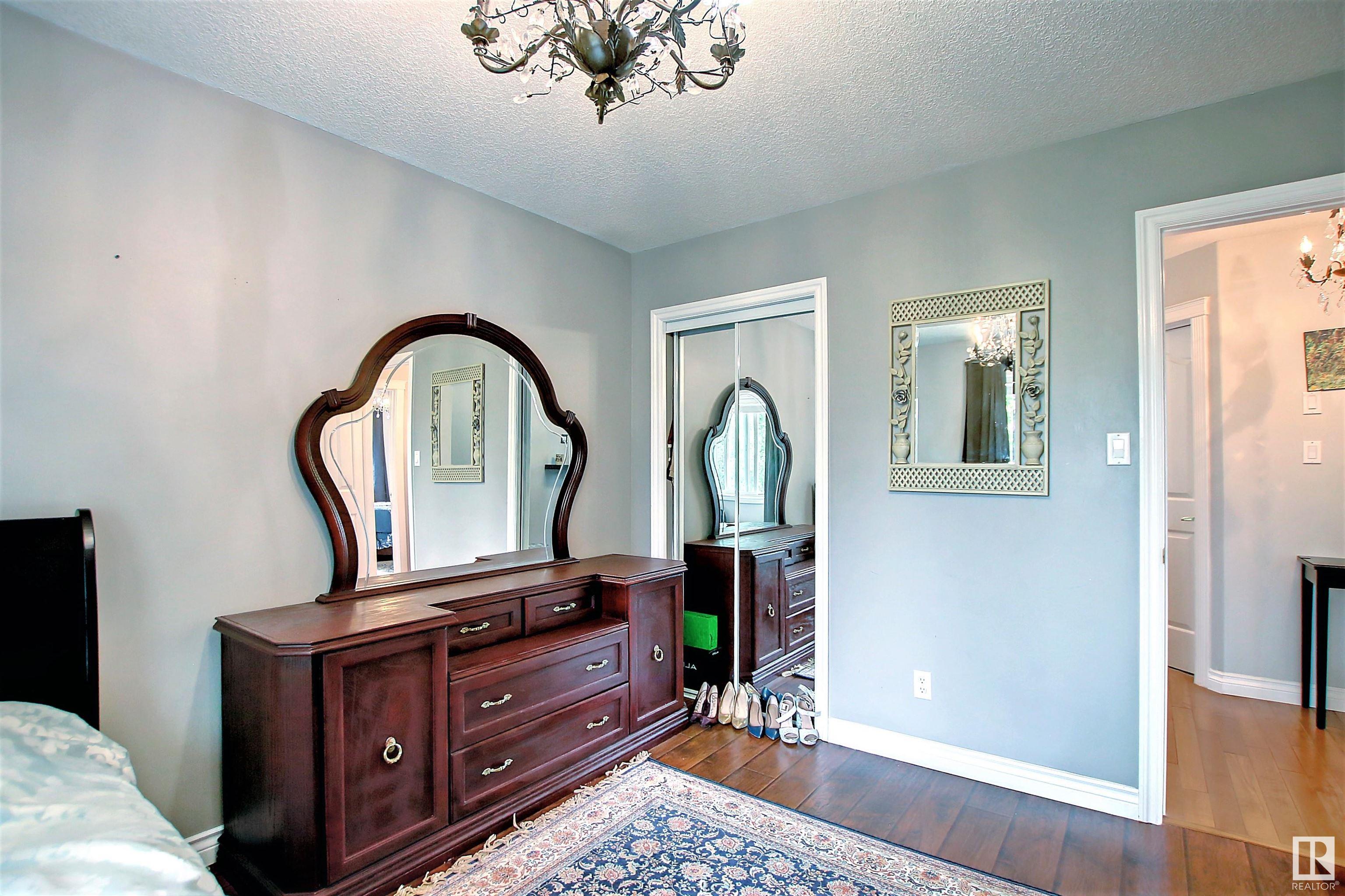      329 HEATH RD NW , Edmonton,  ,T6R 2X4 ;  Listing Number: MLS E4416625