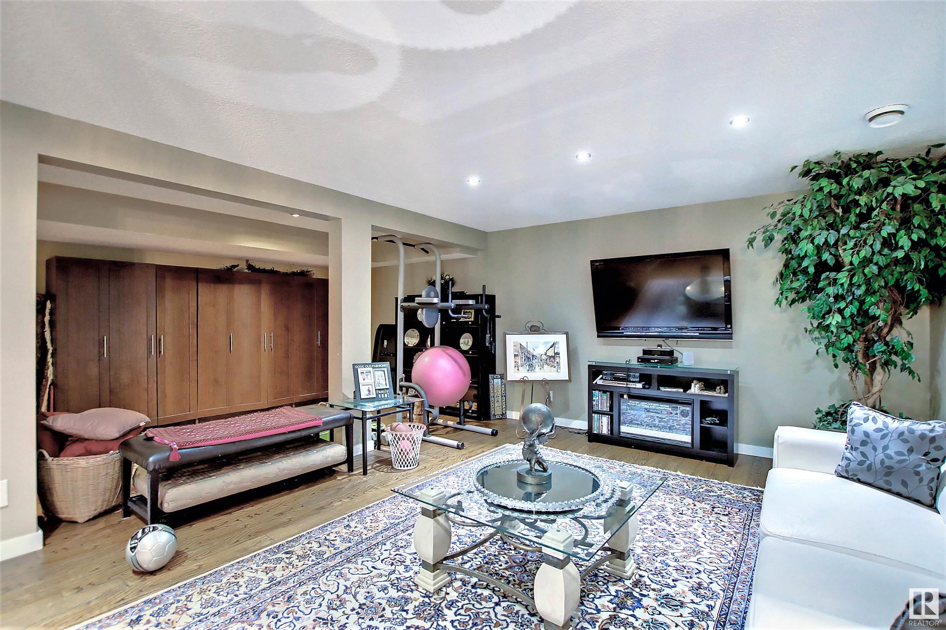      329 HEATH RD NW , Edmonton,  ,T6R 2X4 ;  Listing Number: MLS E4416625