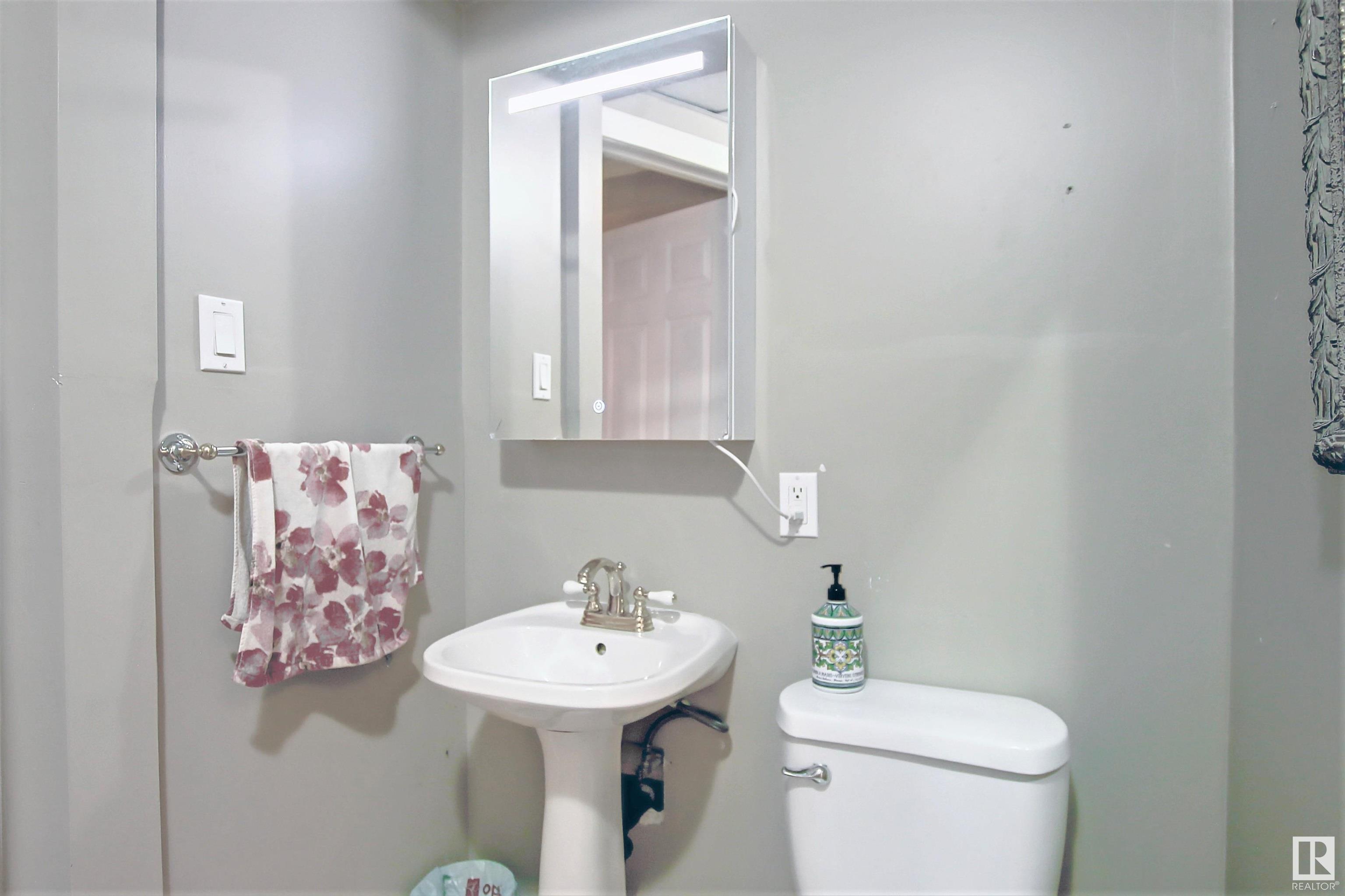      329 HEATH RD NW , Edmonton,  ,T6R 2X4 ;  Listing Number: MLS E4416625