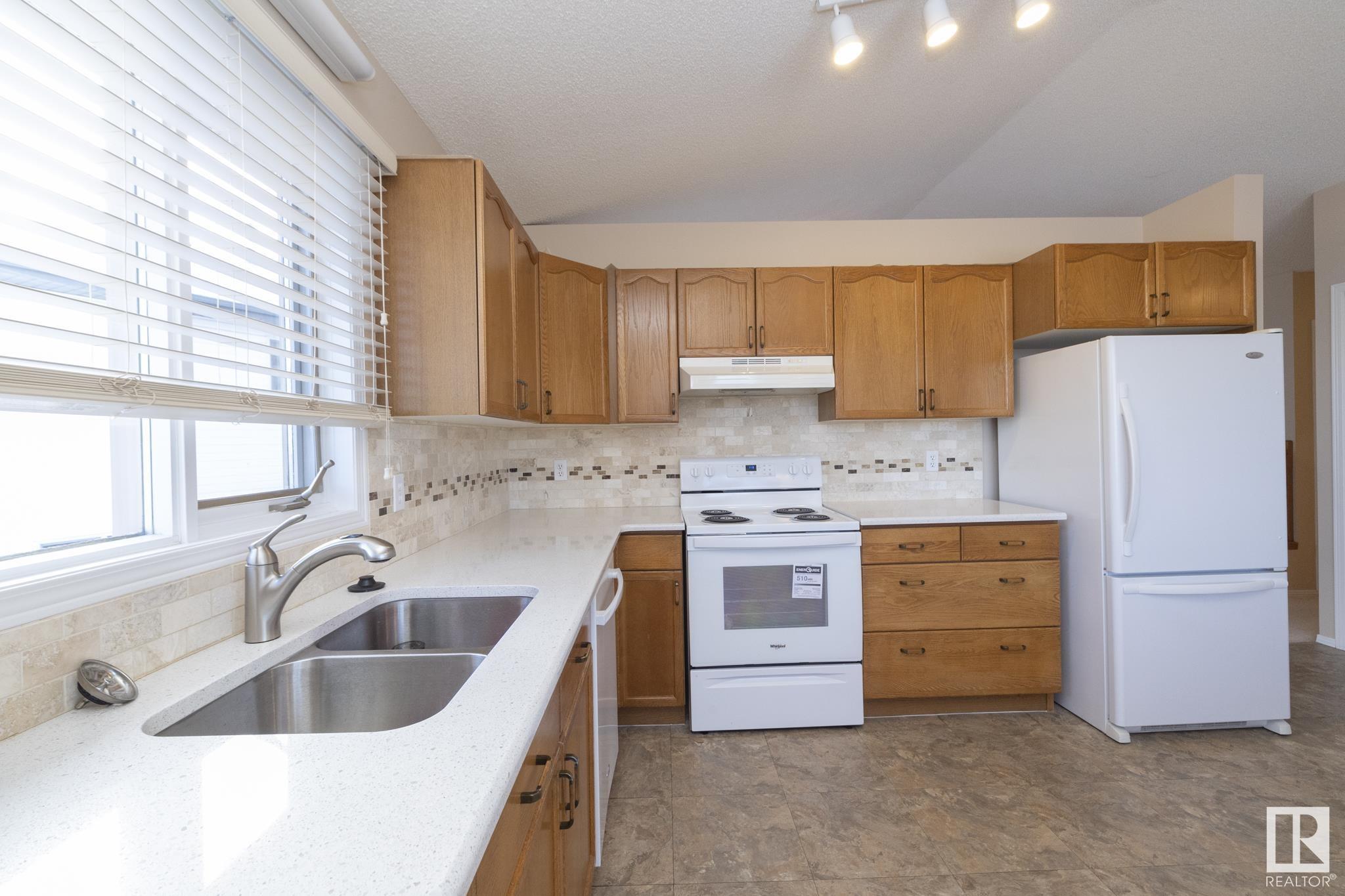      78 HIGHWOOD BA , Devon,  ,T9G 1W7 ;  Listing Number: MLS E4416644