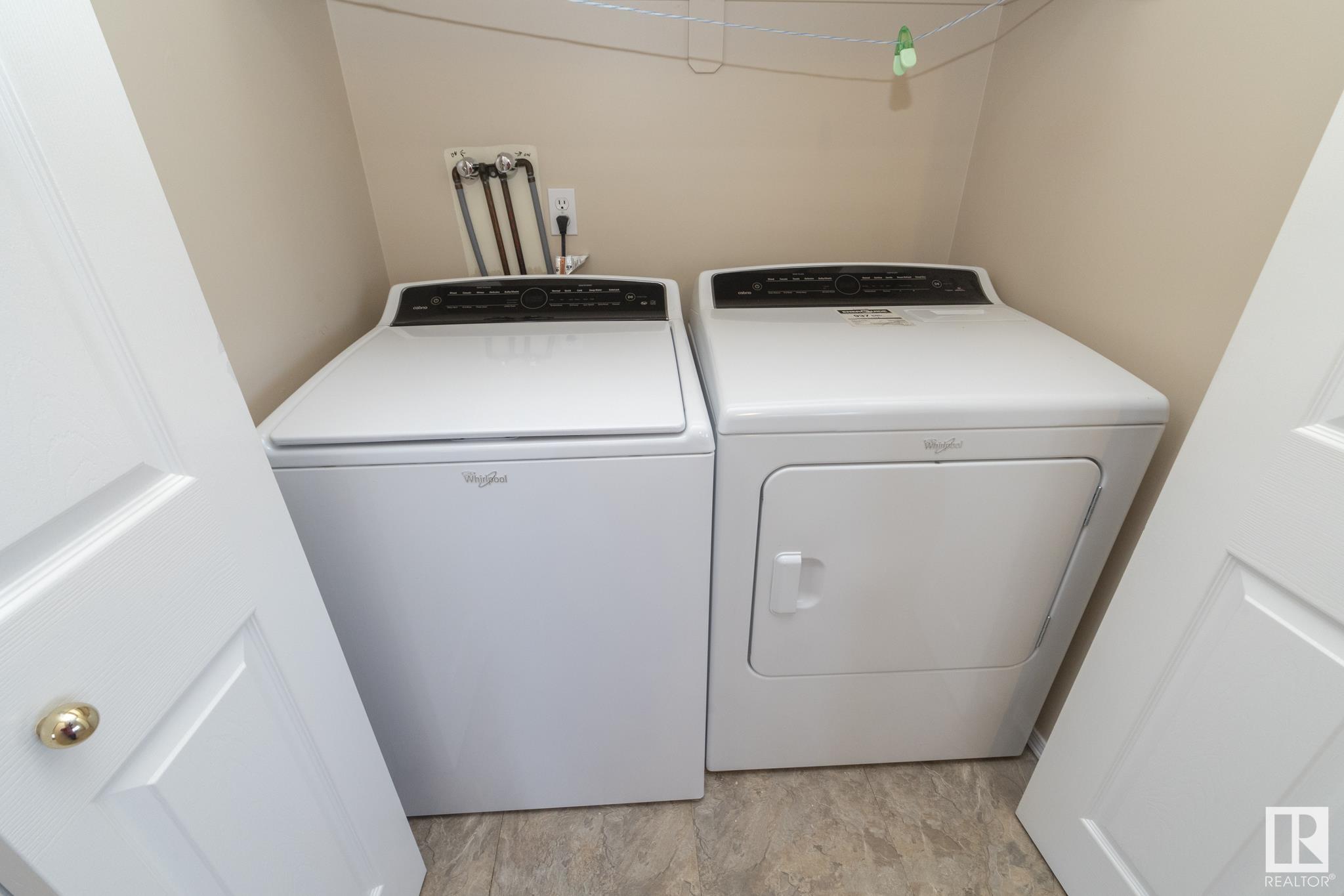      78 HIGHWOOD BA , Devon,  ,T9G 1W7 ;  Listing Number: MLS E4416644
