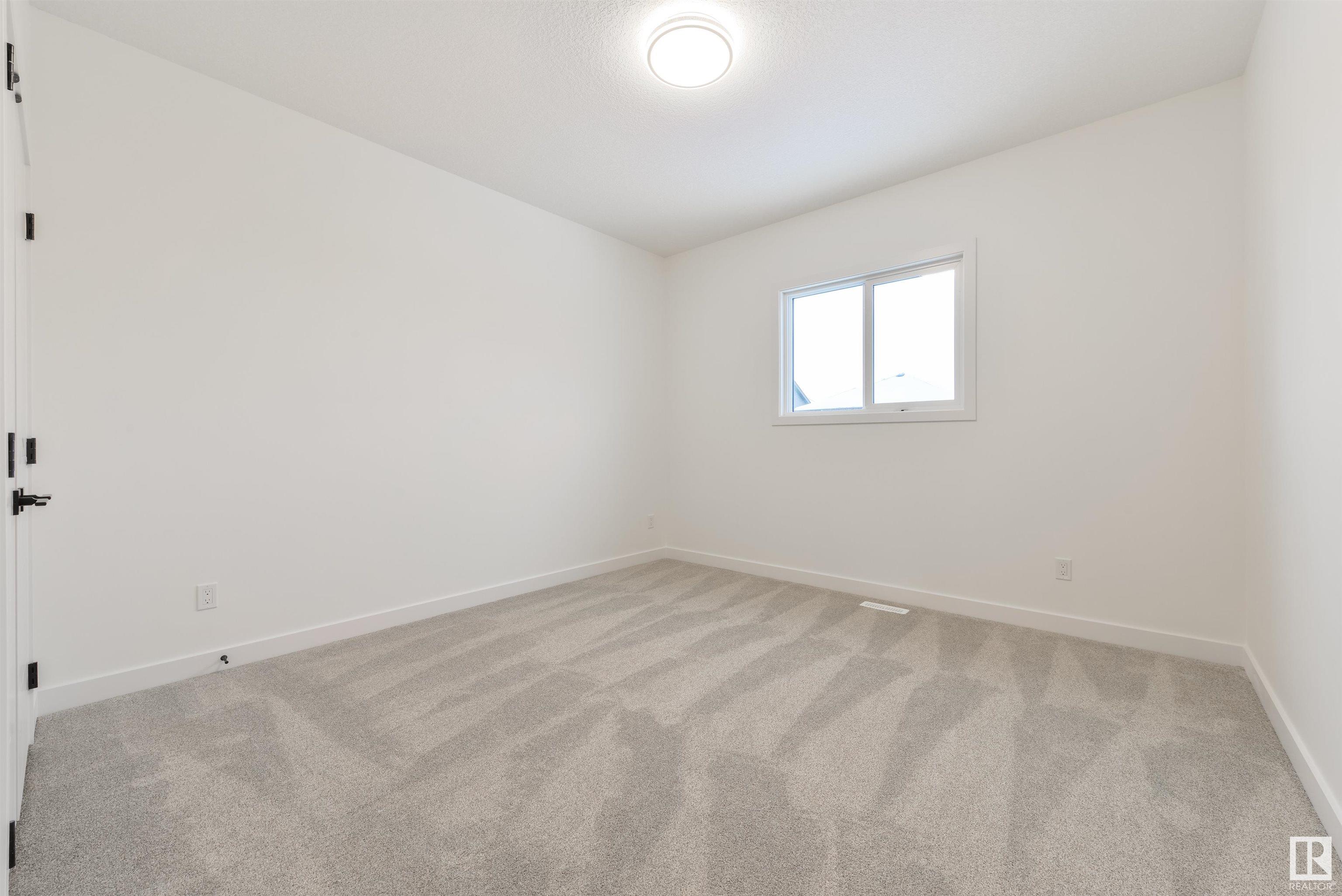     31 PENN PL , Spruce Grove,  ,T7X 2W6 ;  Listing Number: MLS E4416646