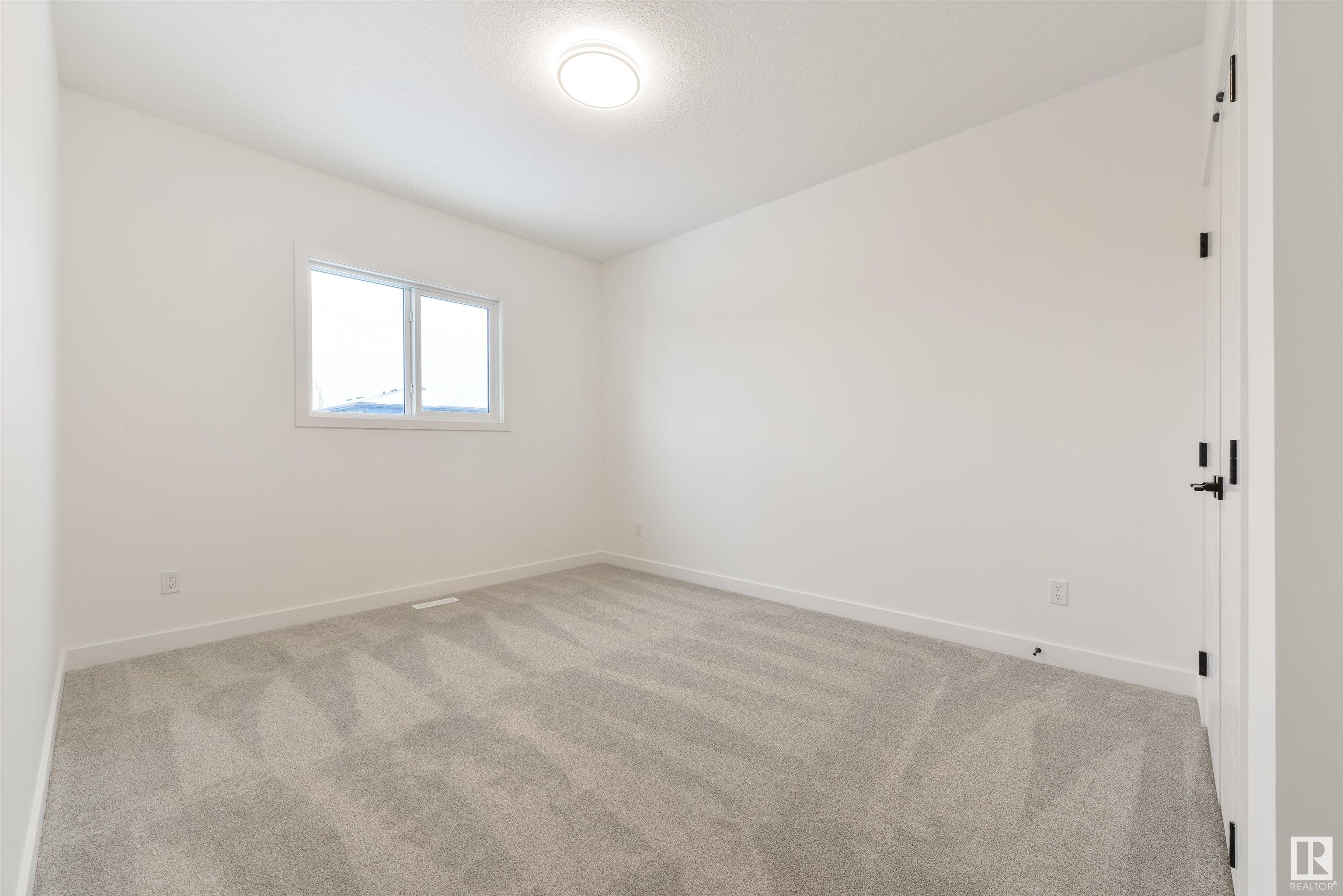      31 PENN PL , Spruce Grove,  ,T7X 2W6 ;  Listing Number: MLS E4416646