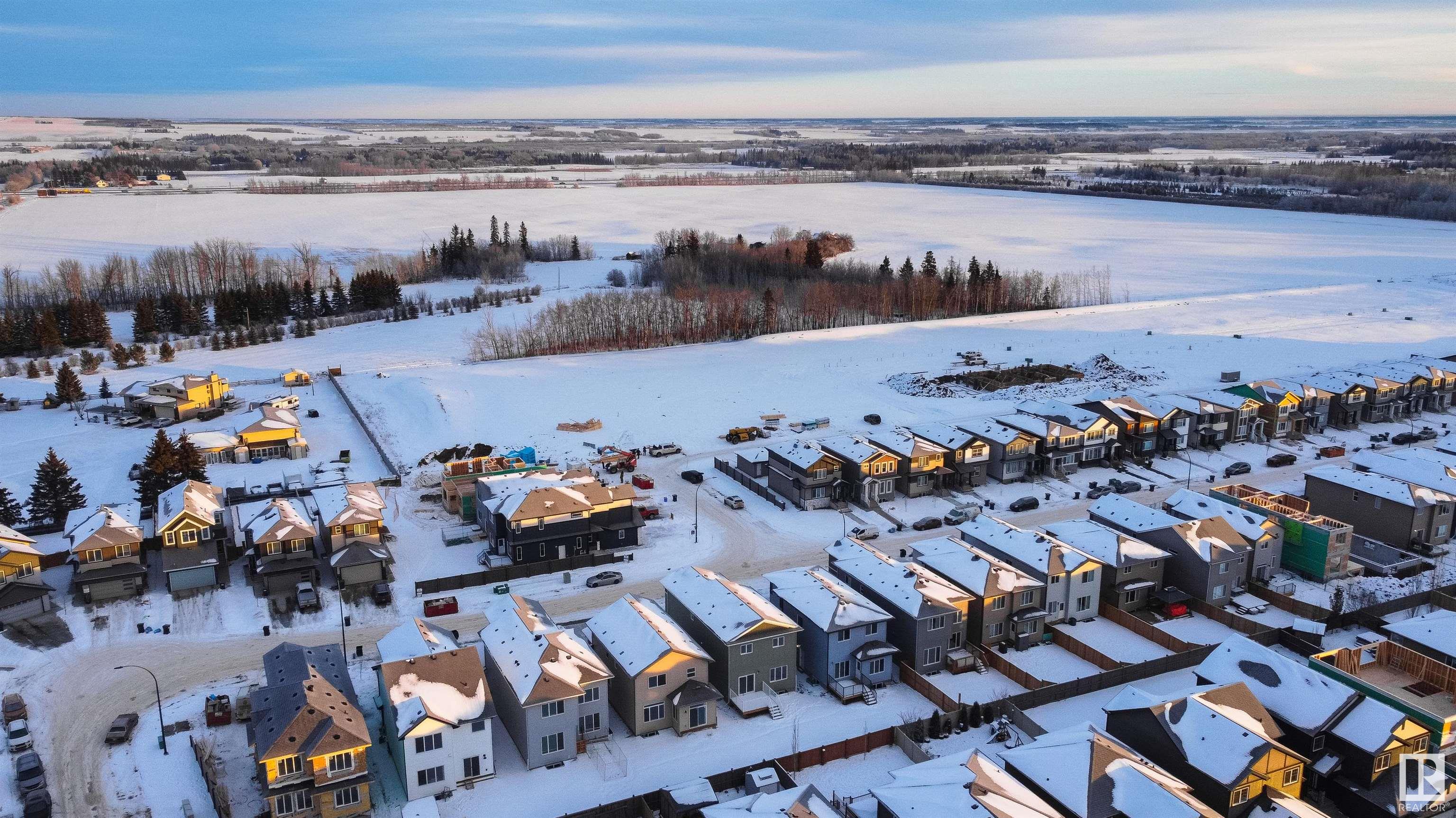      31 PENN PL , Spruce Grove,  ,T7X 2W6 ;  Listing Number: MLS E4416646