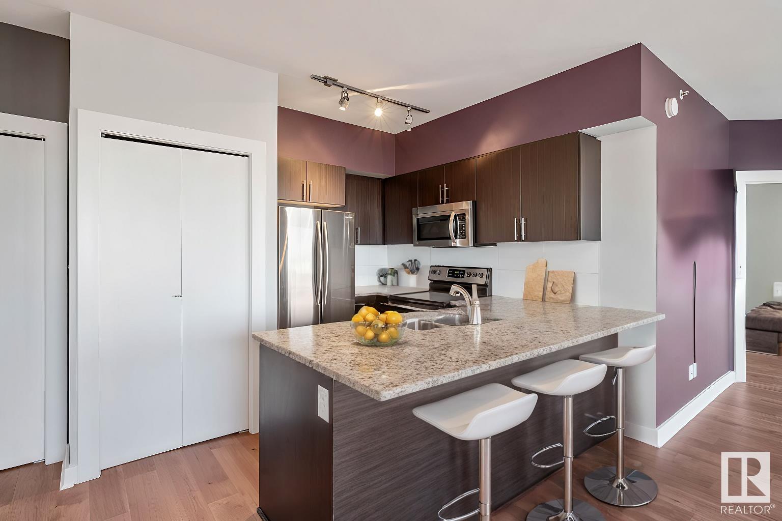      #1601 10152 104 ST NW , Edmonton,  ,T5J 0B6 ;  Listing Number: MLS E4416653