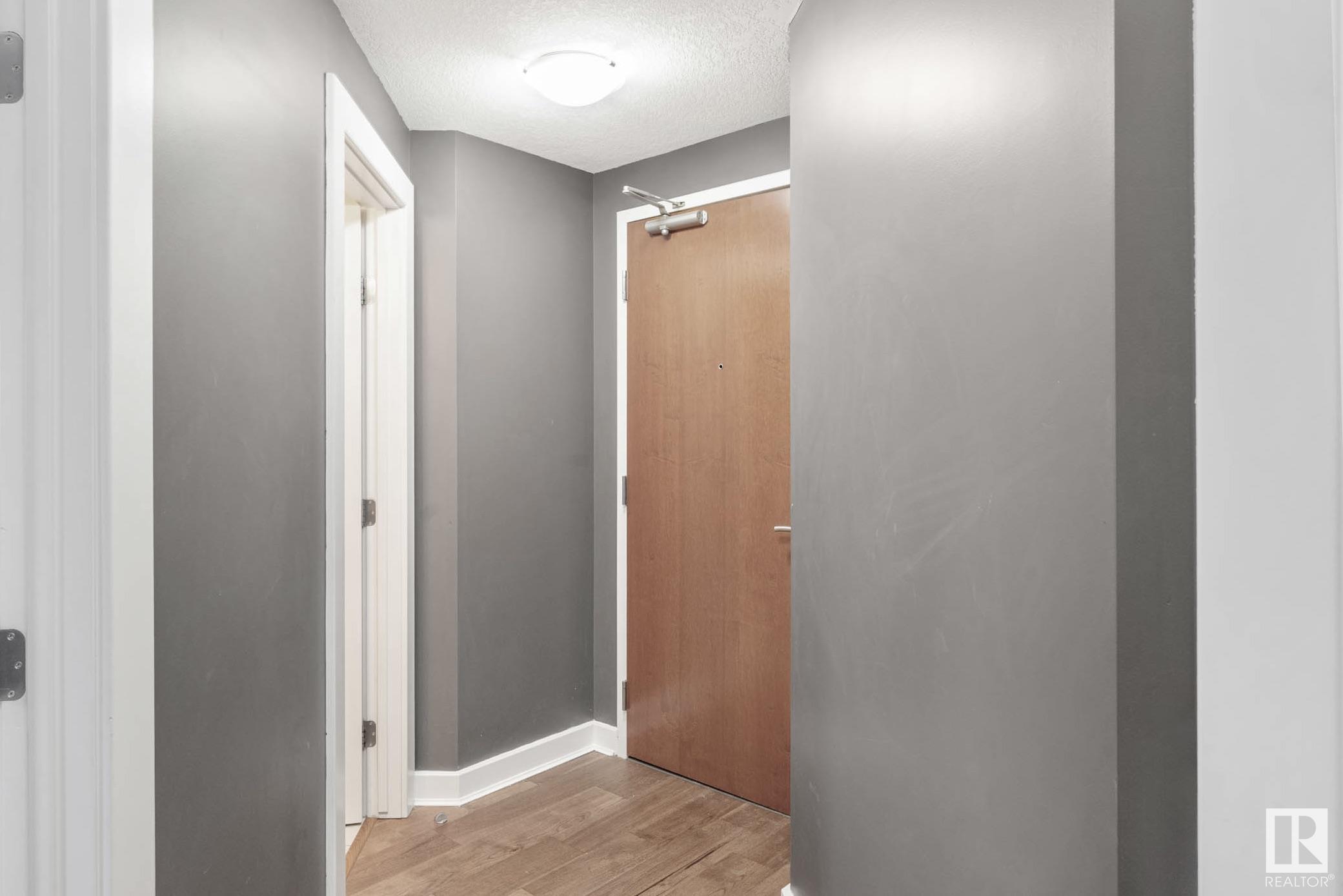      #1601 10152 104 ST NW , Edmonton,  ,T5J 0B6 ;  Listing Number: MLS E4416653