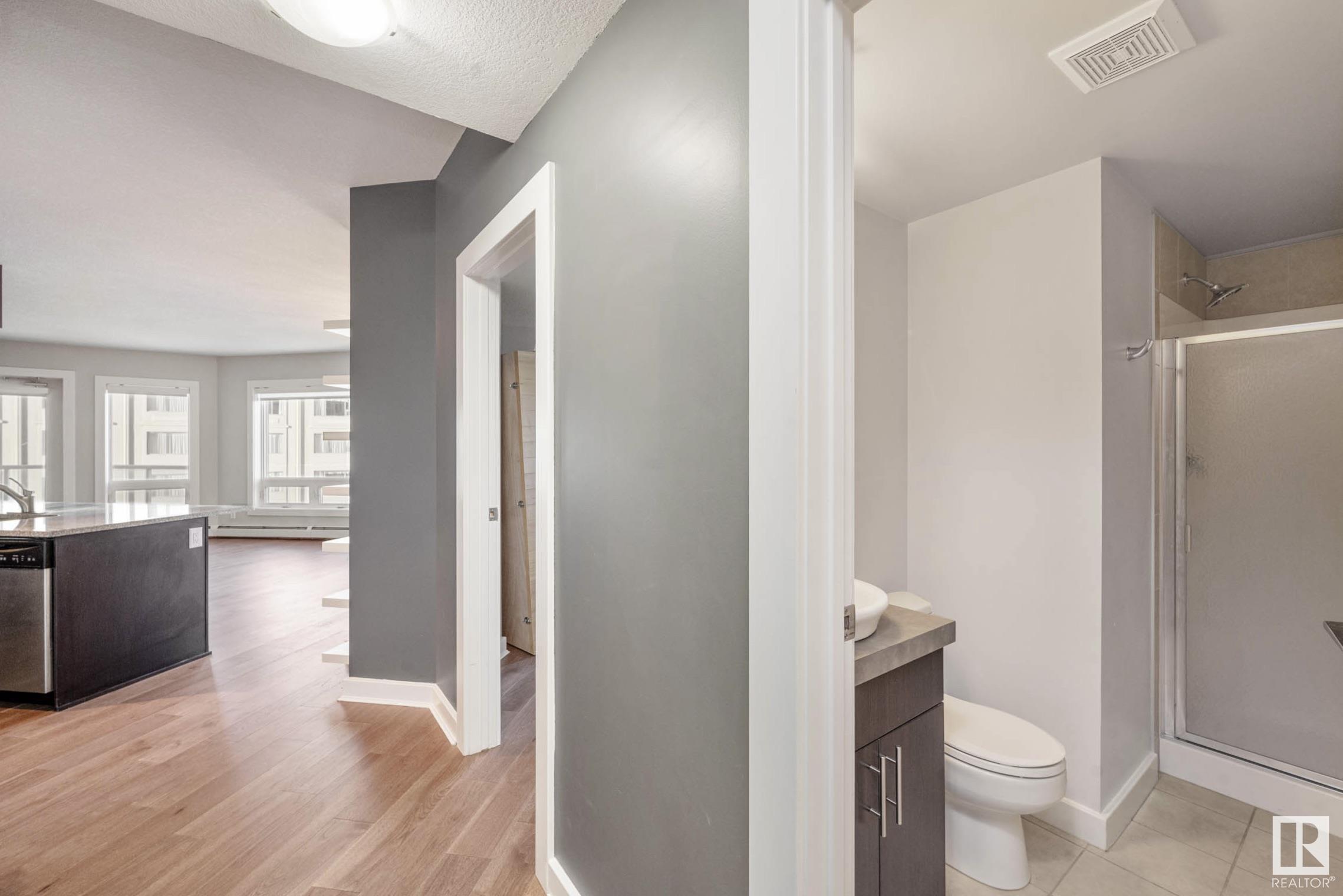     #1601 10152 104 ST NW , Edmonton,  ,T5J 0B6 ;  Listing Number: MLS E4416653