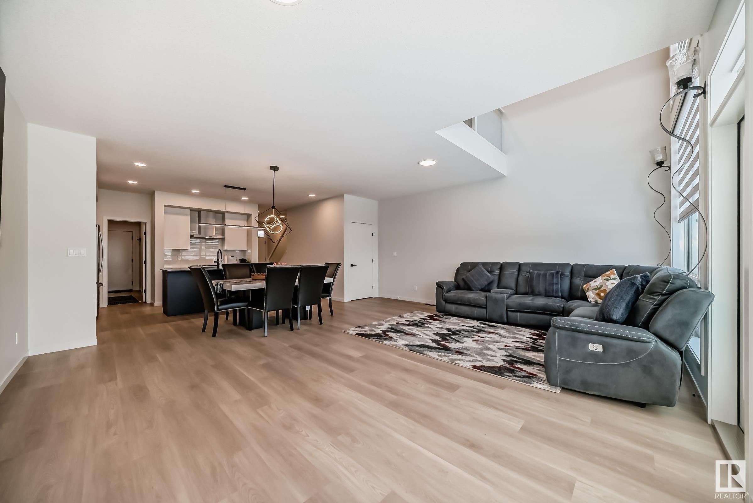      412 33 Street SW SW , Edmonton,  ,T6X 3C9 ;  Listing Number: MLS E4416671