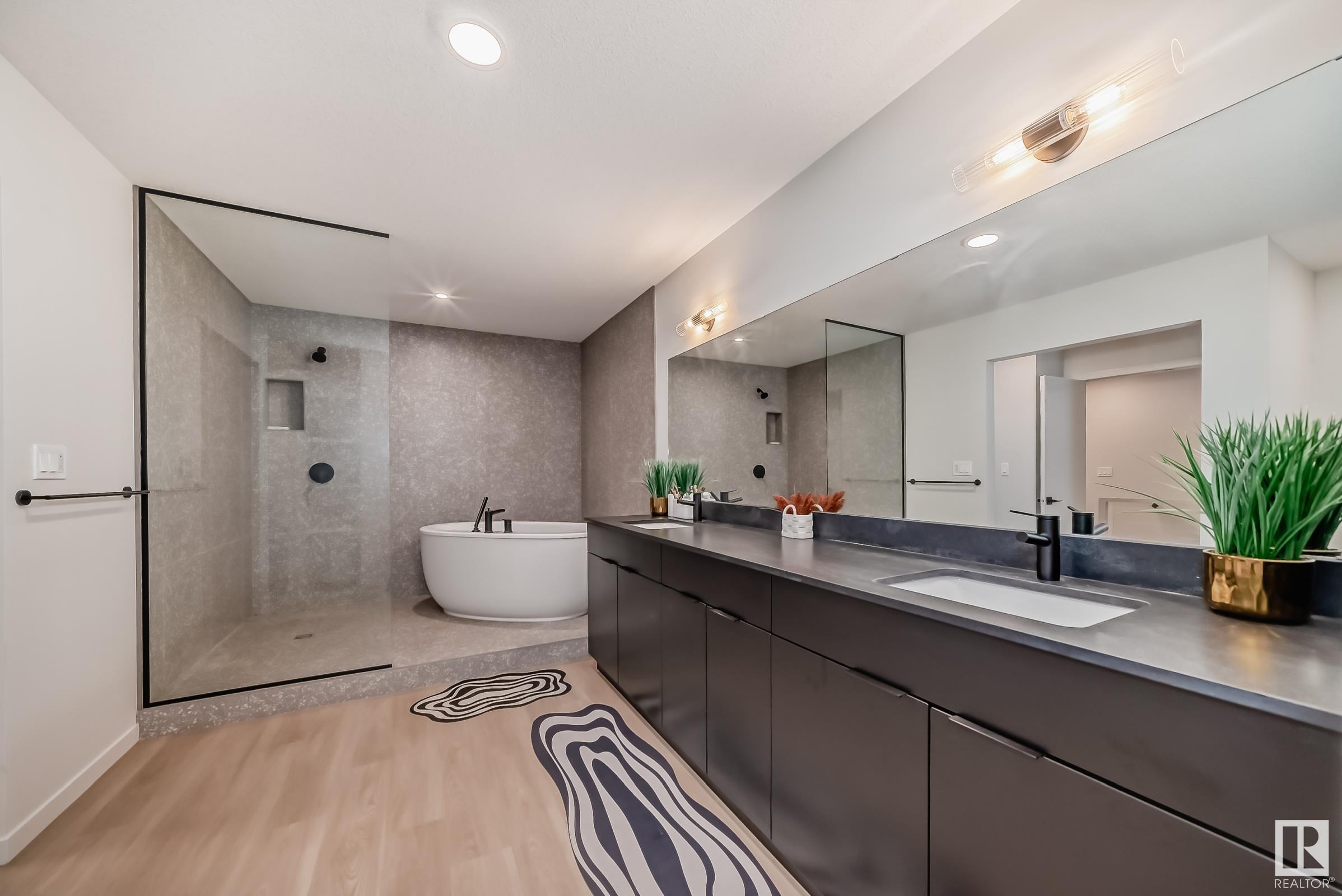      412 33 Street SW SW , Edmonton,  ,T6X 3C9 ;  Listing Number: MLS E4416671