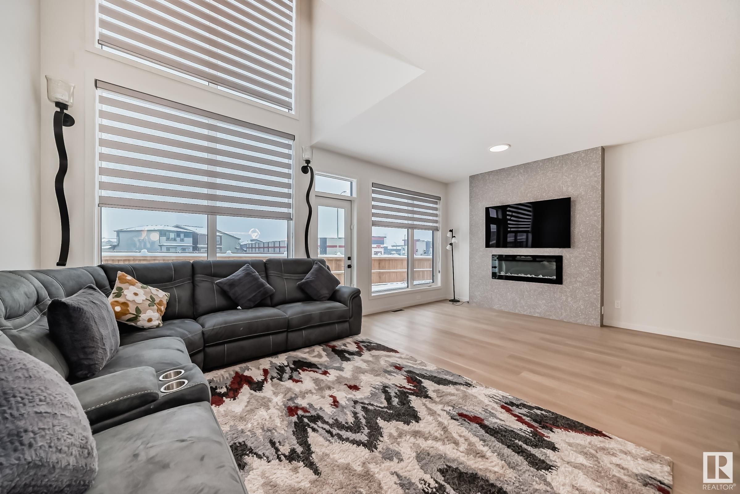      412 33 Street SW SW , Edmonton,  ,T6X 3C9 ;  Listing Number: MLS E4416671