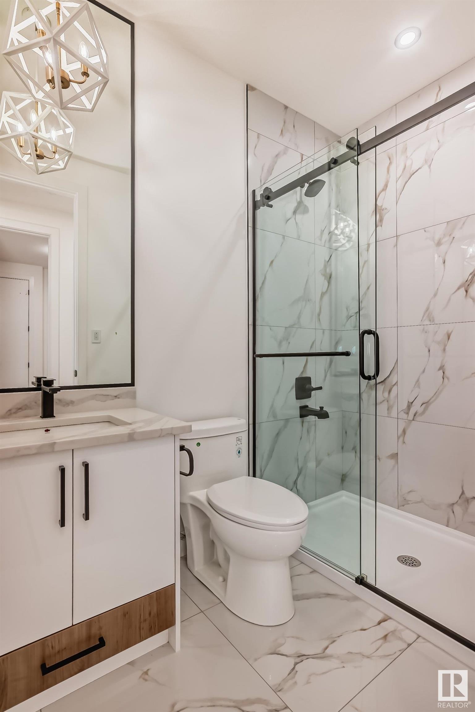      8429 MAYDAY LINK LI SW , Edmonton,  ,T6X 3G1 ;  Listing Number: MLS E4416685
