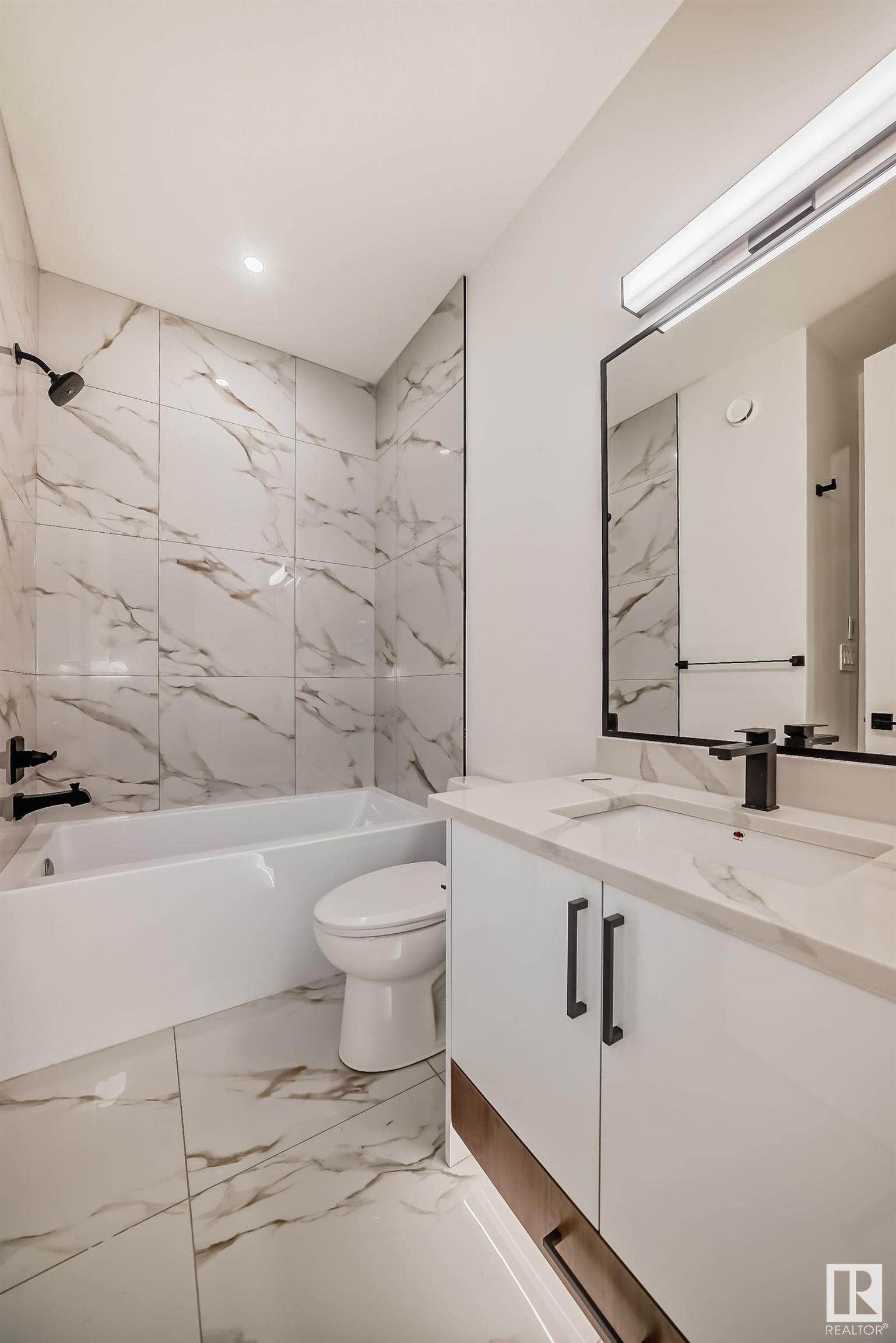      8429 MAYDAY LINK LI SW , Edmonton,  ,T6X 3G1 ;  Listing Number: MLS E4416685