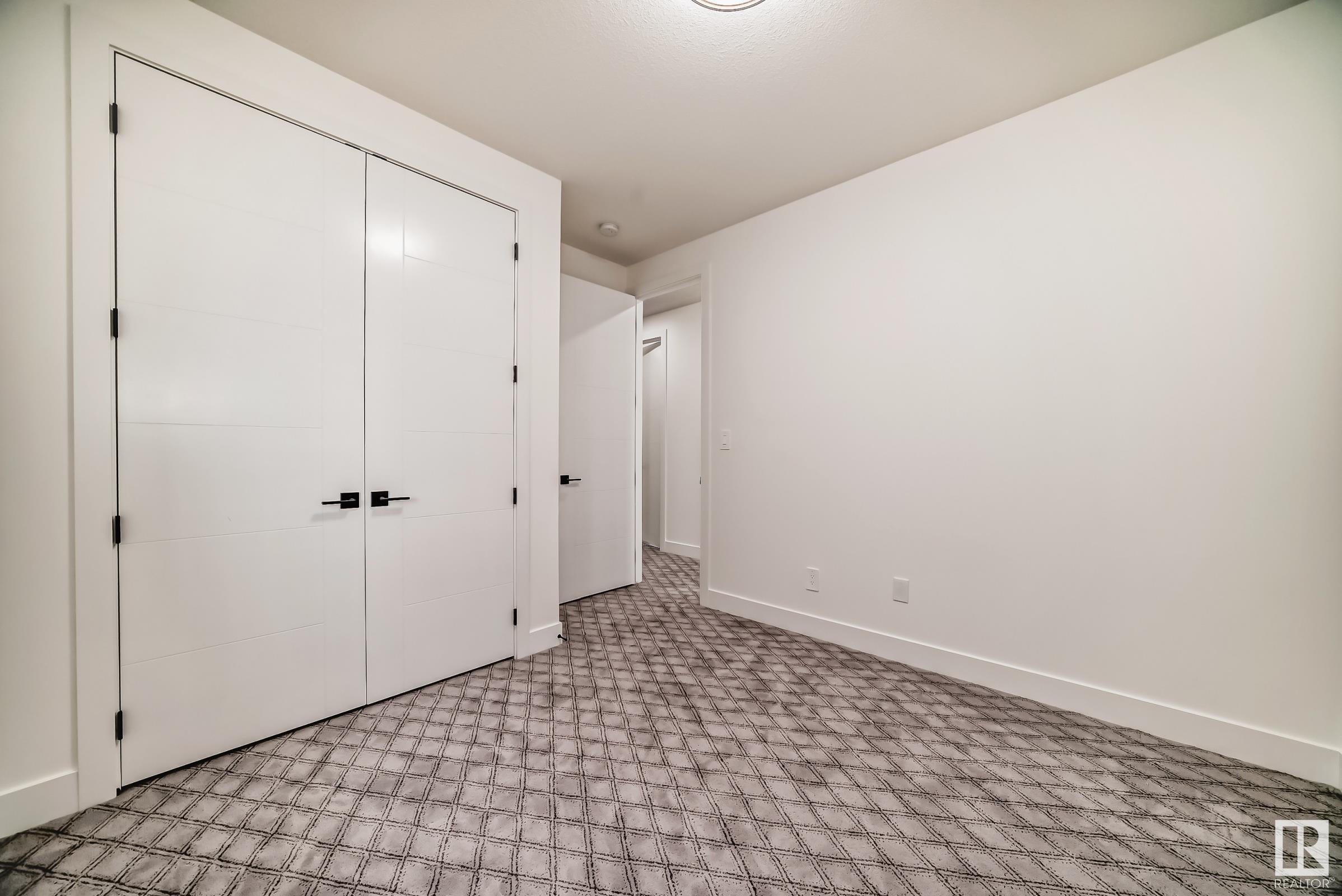      8429 MAYDAY LINK LI SW , Edmonton,  ,T6X 3G1 ;  Listing Number: MLS E4416685