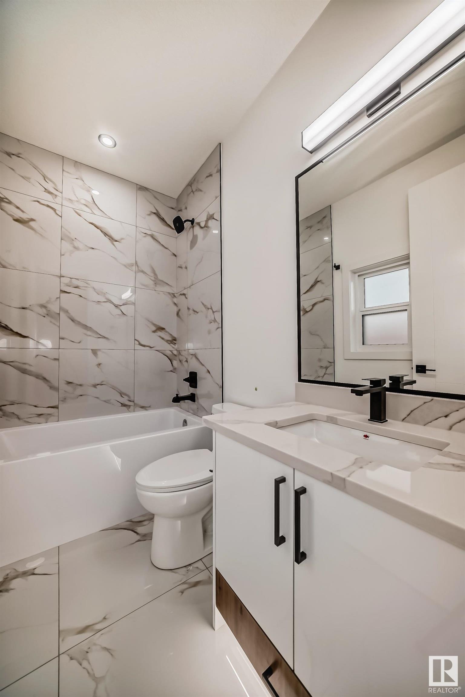      8429 MAYDAY LINK LI SW , Edmonton,  ,T6X 3G1 ;  Listing Number: MLS E4416685