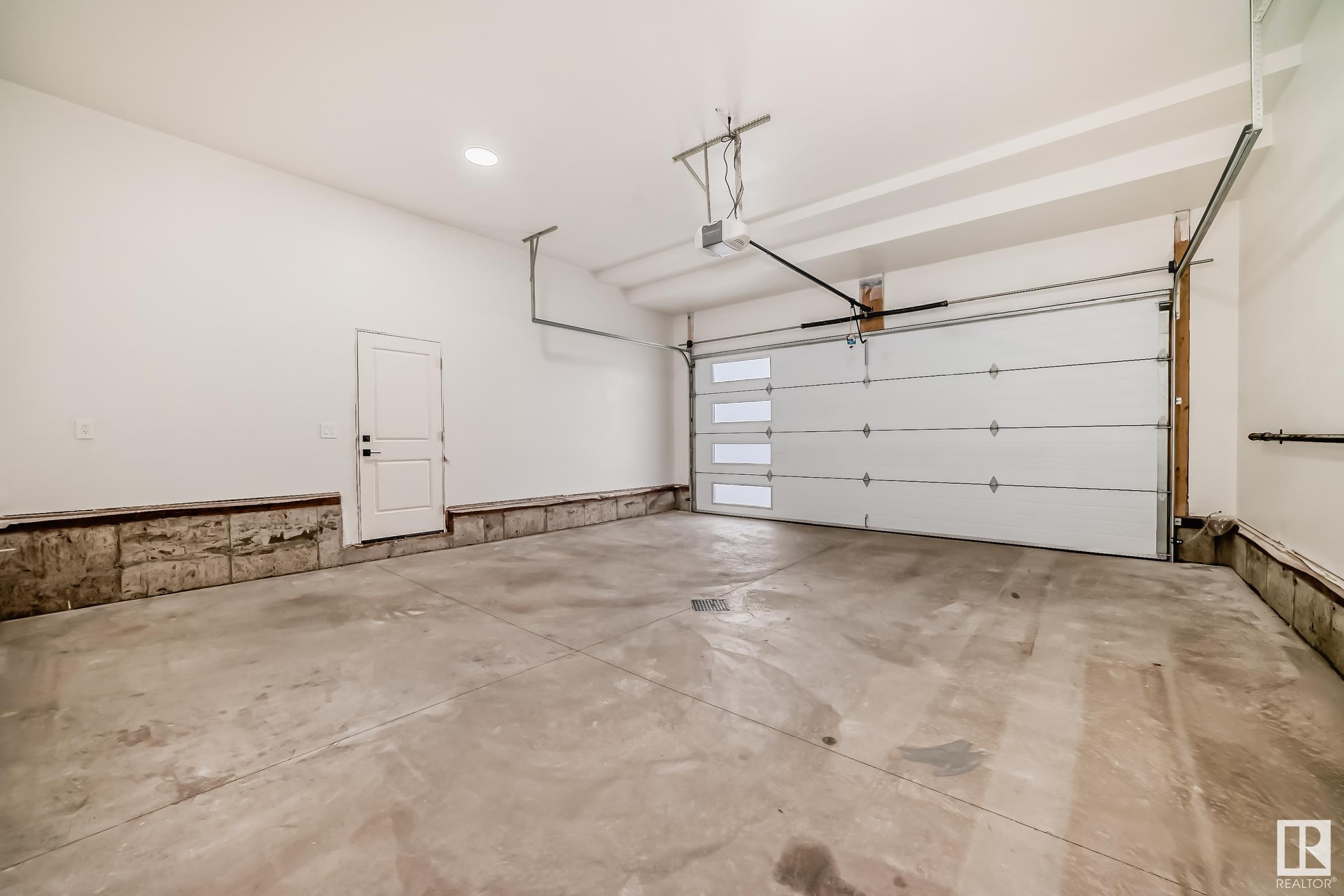      8429 MAYDAY LINK LI SW , Edmonton,  ,T6X 3G1 ;  Listing Number: MLS E4416685