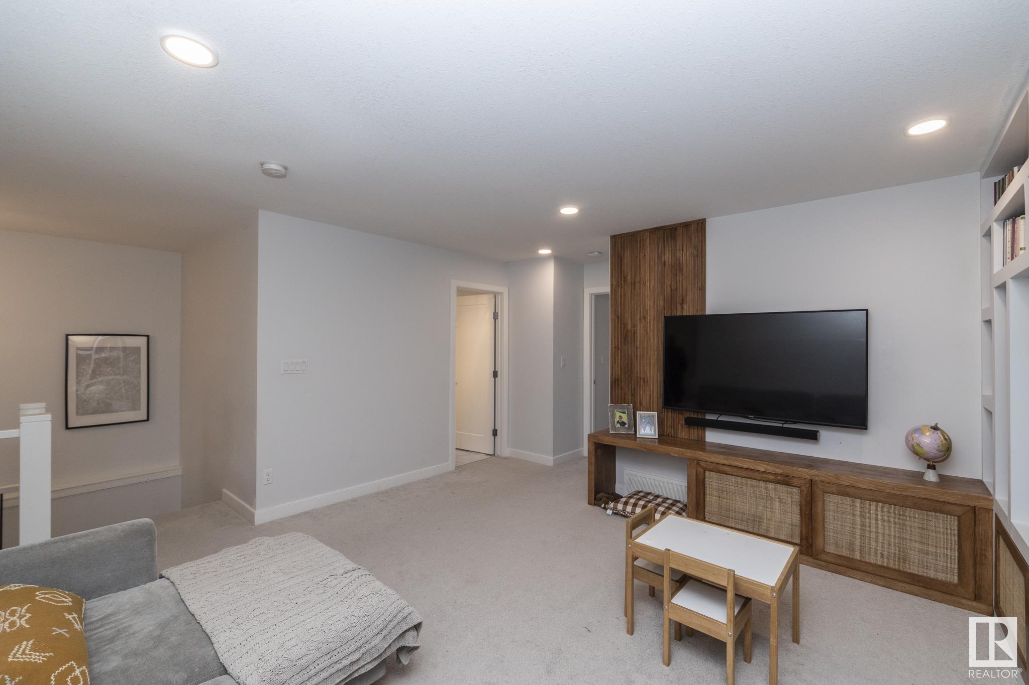      3247 Parker LO SW , Edmonton,  ,T6W 4R8 ;  Listing Number: MLS E4416696