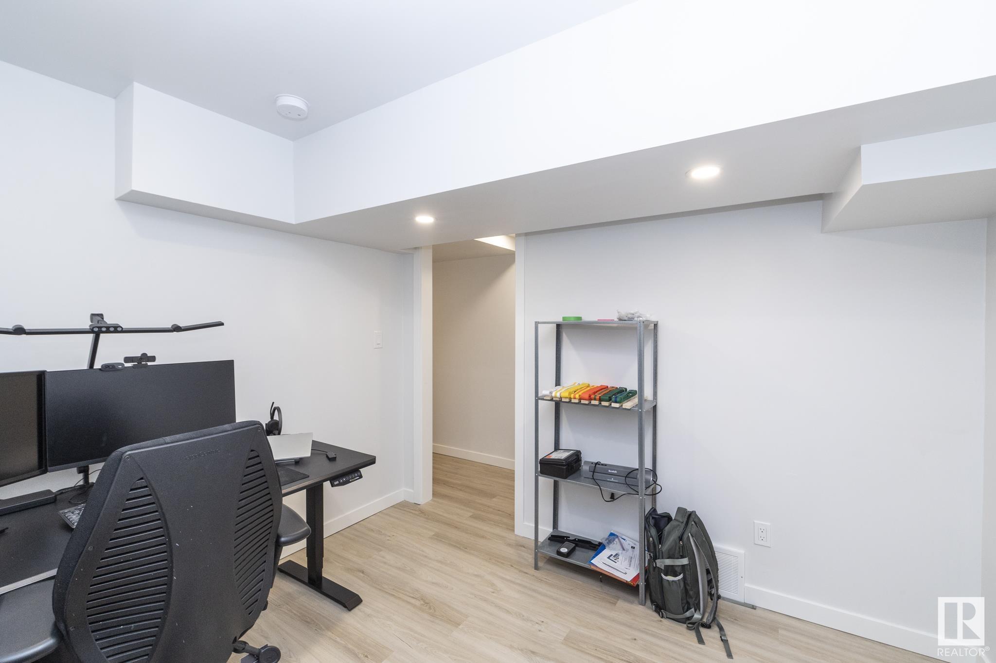      3247 Parker LO SW , Edmonton,  ,T6W 4R8 ;  Listing Number: MLS E4416696